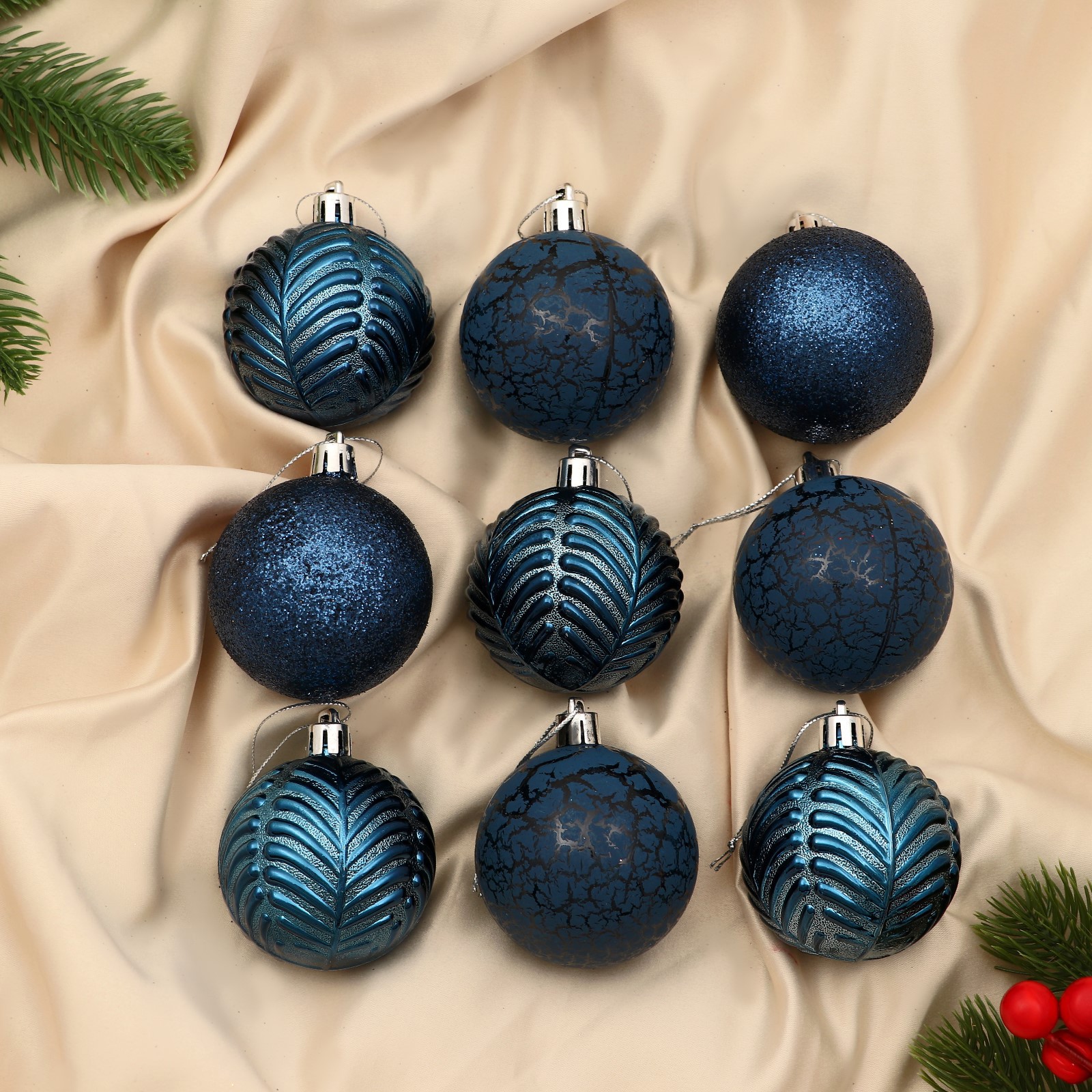 Изображение товара Набор елочных шаров Зимнее волшебство 9510705 6 см Пластик синий 9 шт