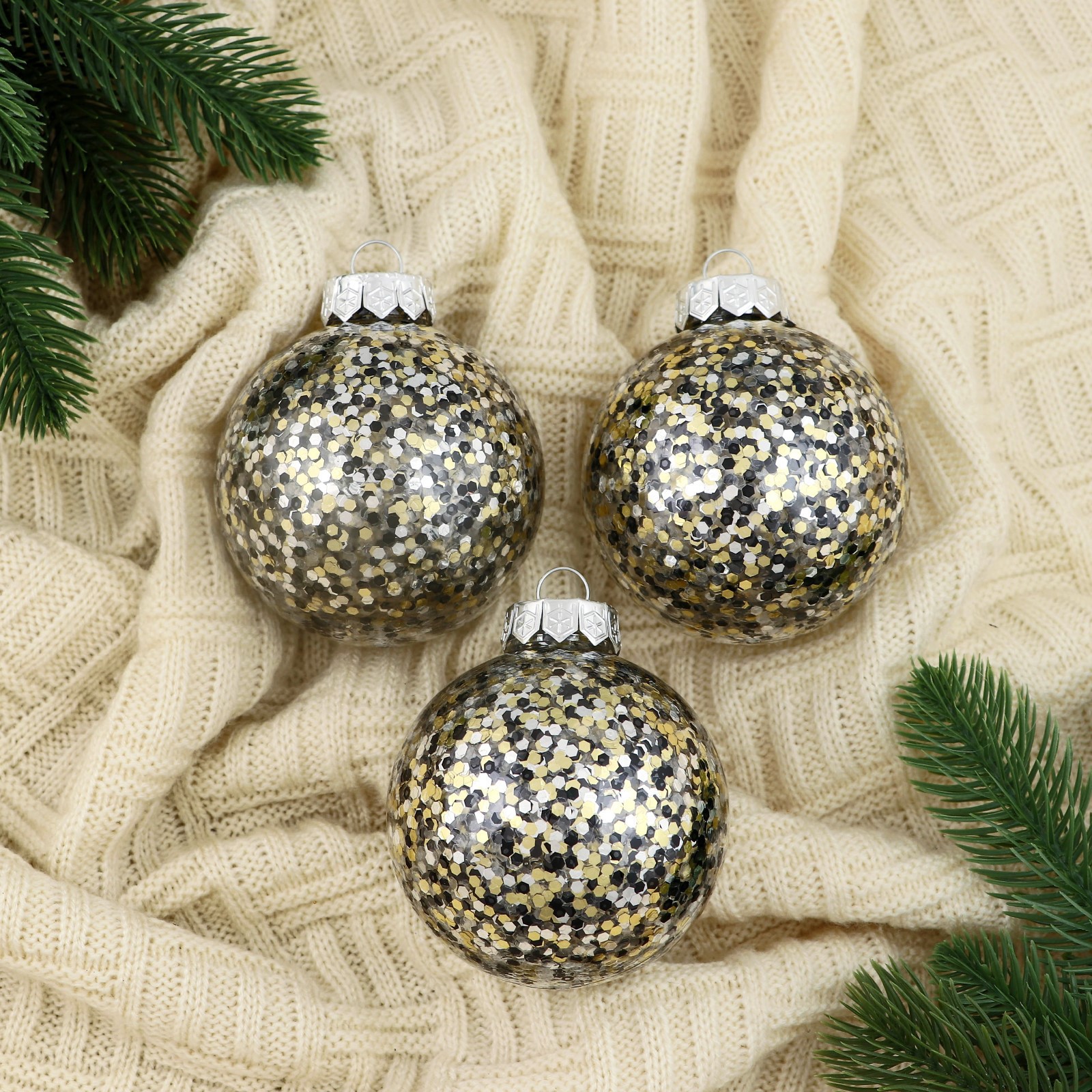 Изображение товара Набор елочных шаров Зимнее волшебство 9510528 8 см Пластик жёлтый / золотой 3 шт