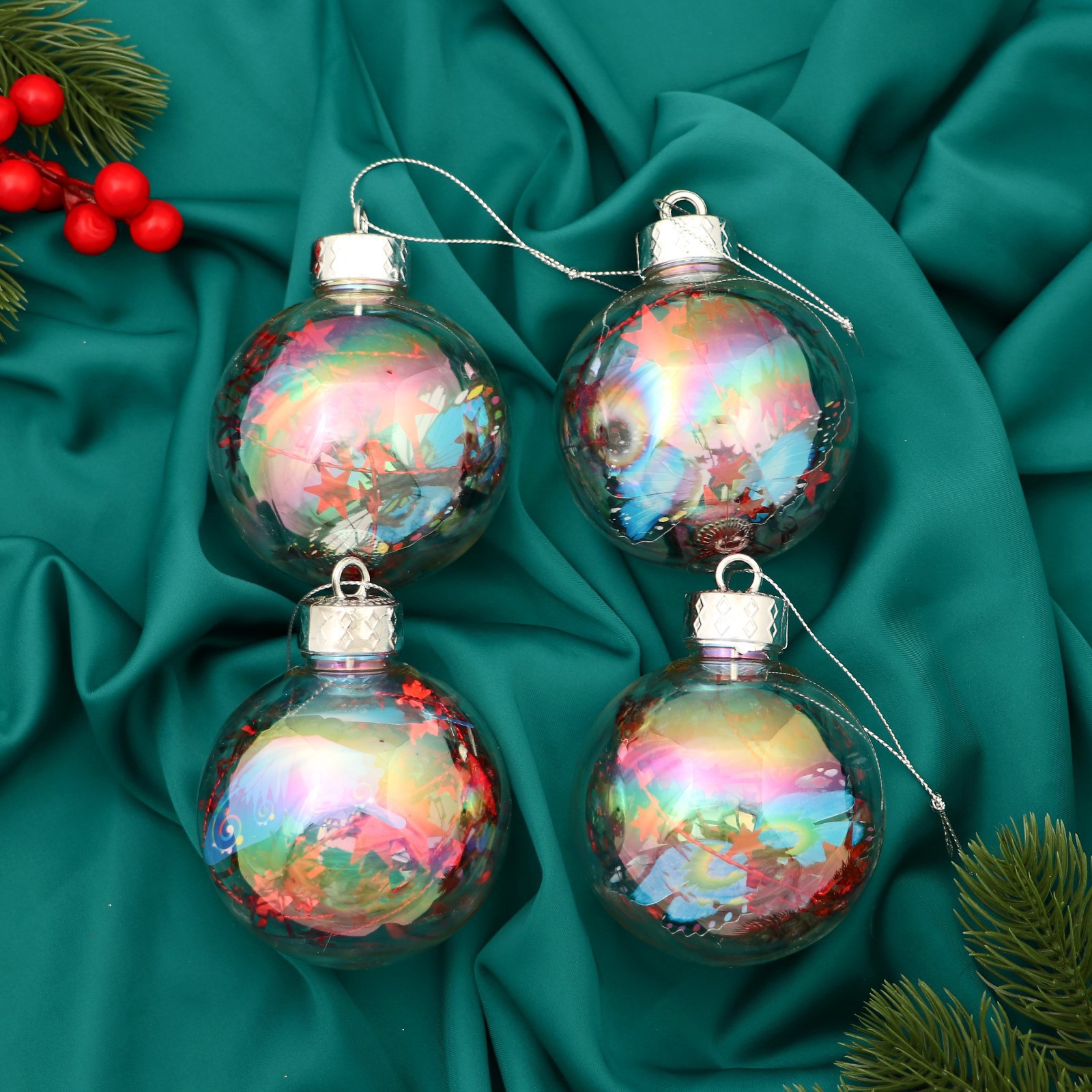 Изображение товара Набор елочных шаров Зимнее волшебство 8 см 4 шт