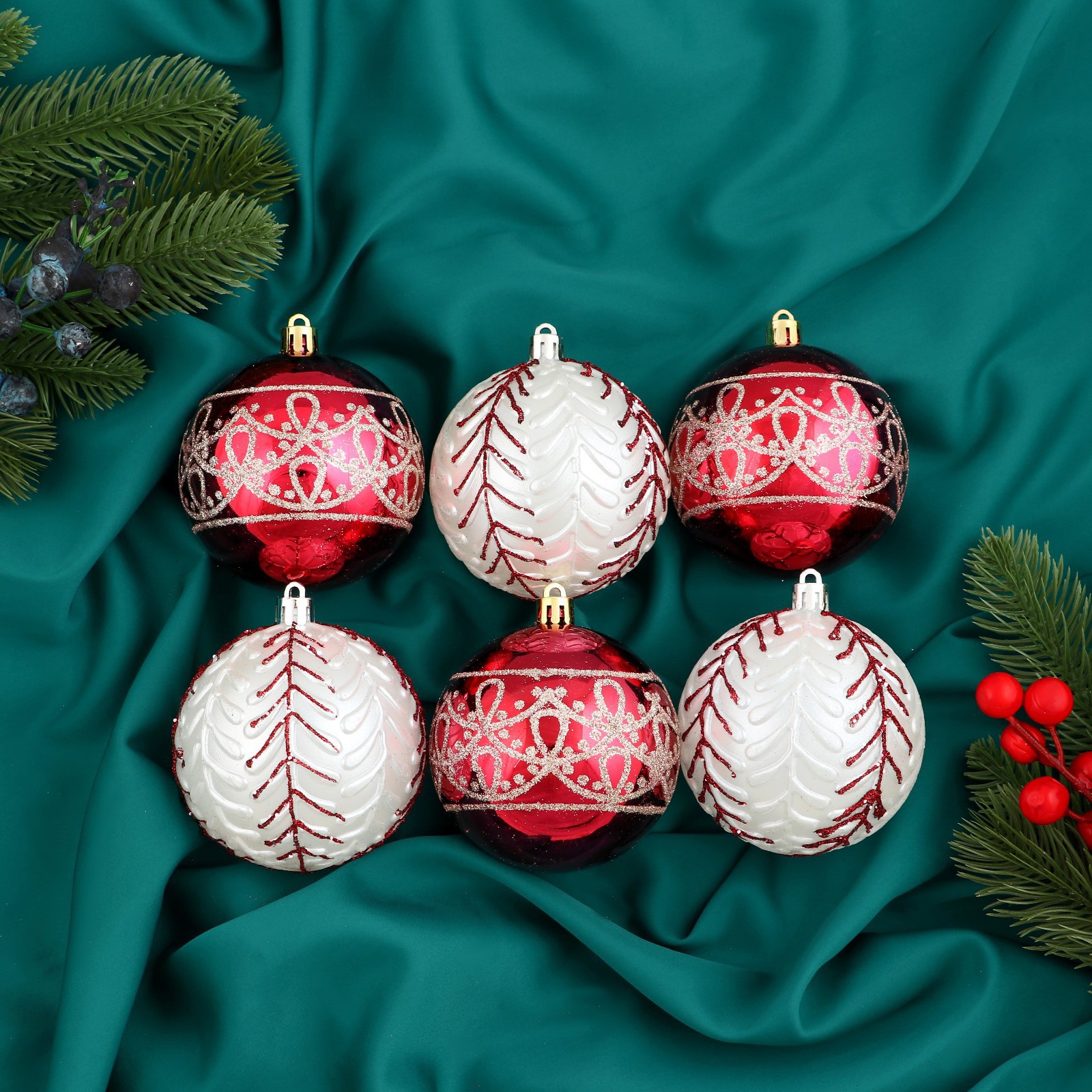 Изображение товара Набор елочных шаров Зимнее волшебство 9510499 8 см Пластик красный 6 шт