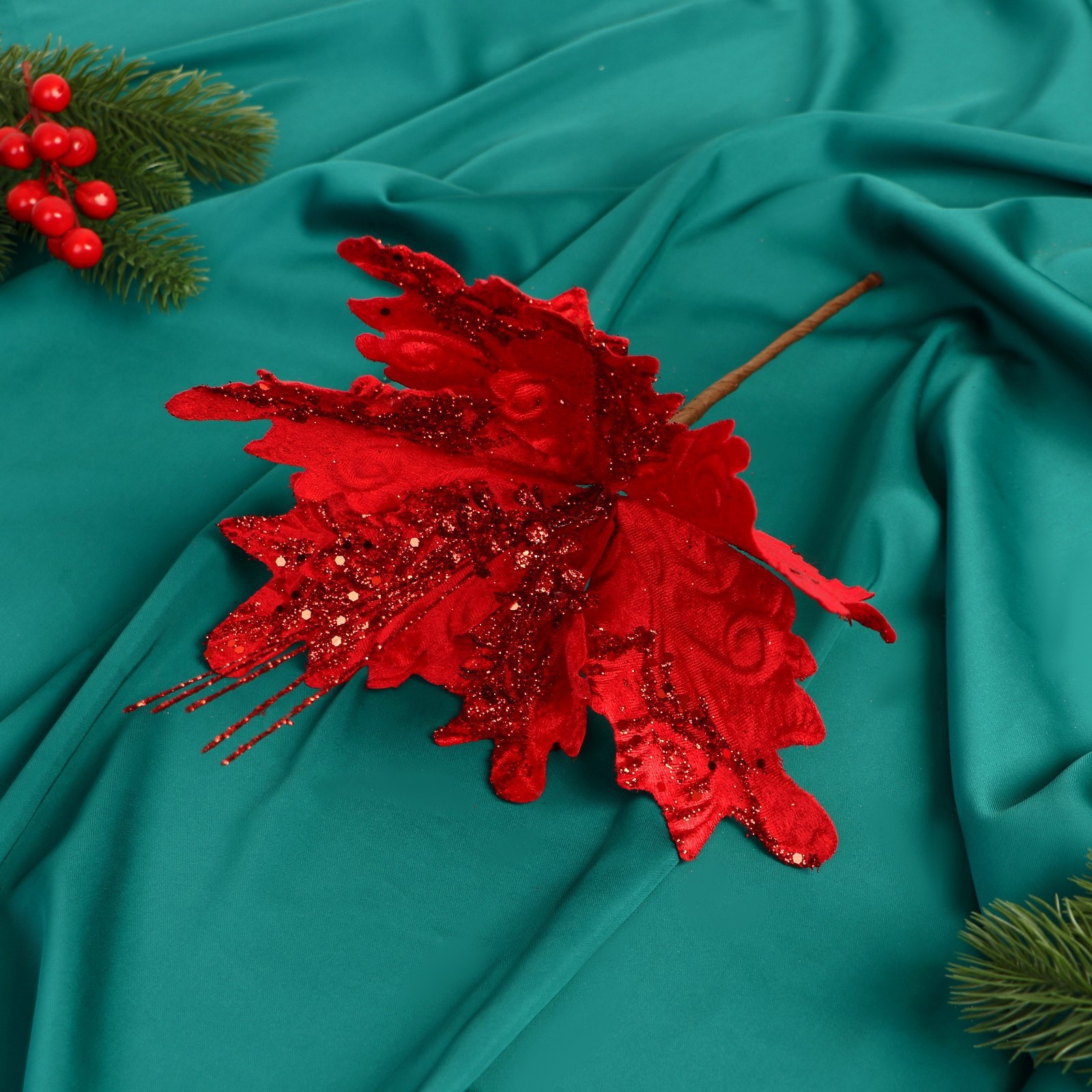 Изображение товара Декоративный предмет Зимнее волшебство 9698956 ø 24 см с декором