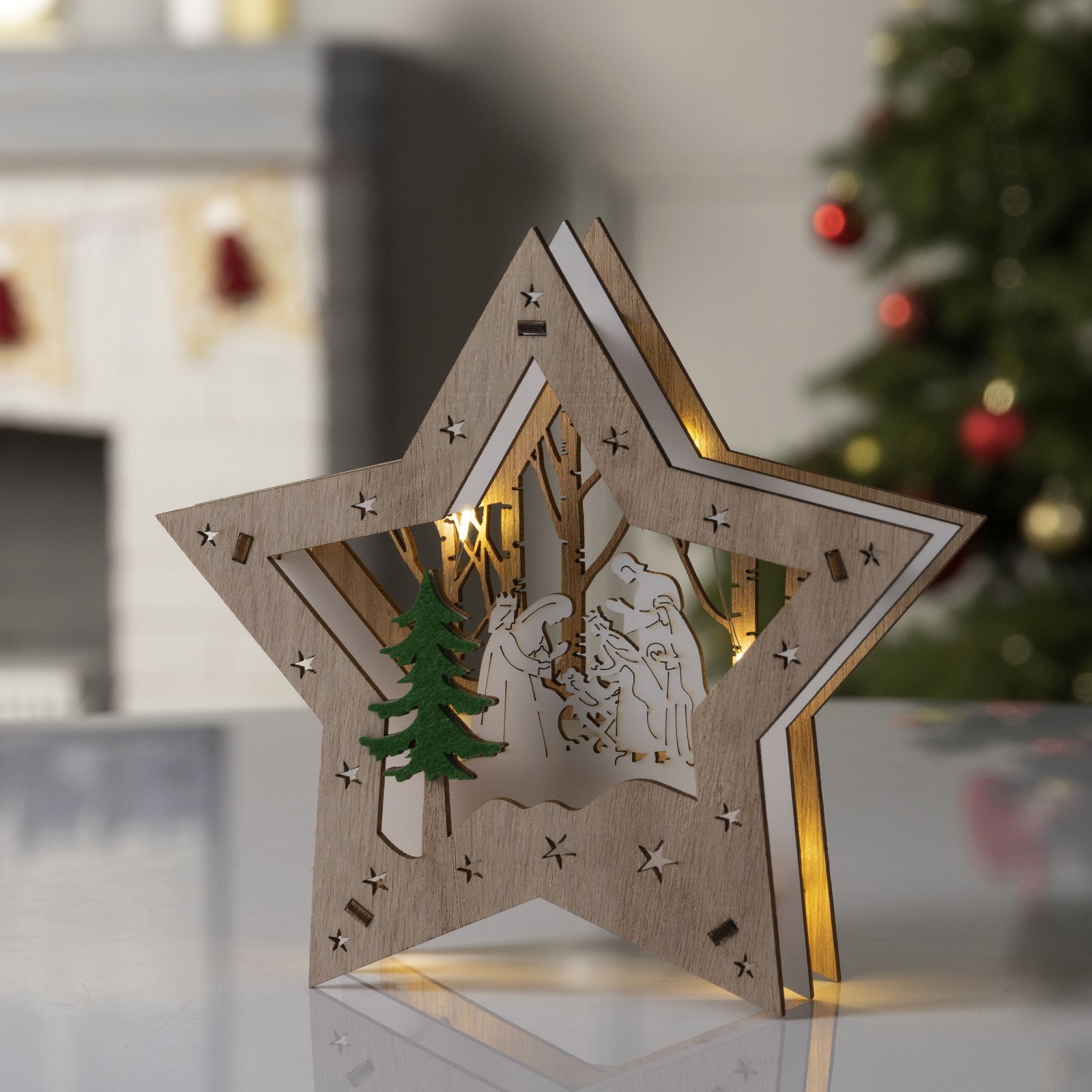 Изображение товара Светящаяся электрическая фигура Звёздный лес для дома и улицы