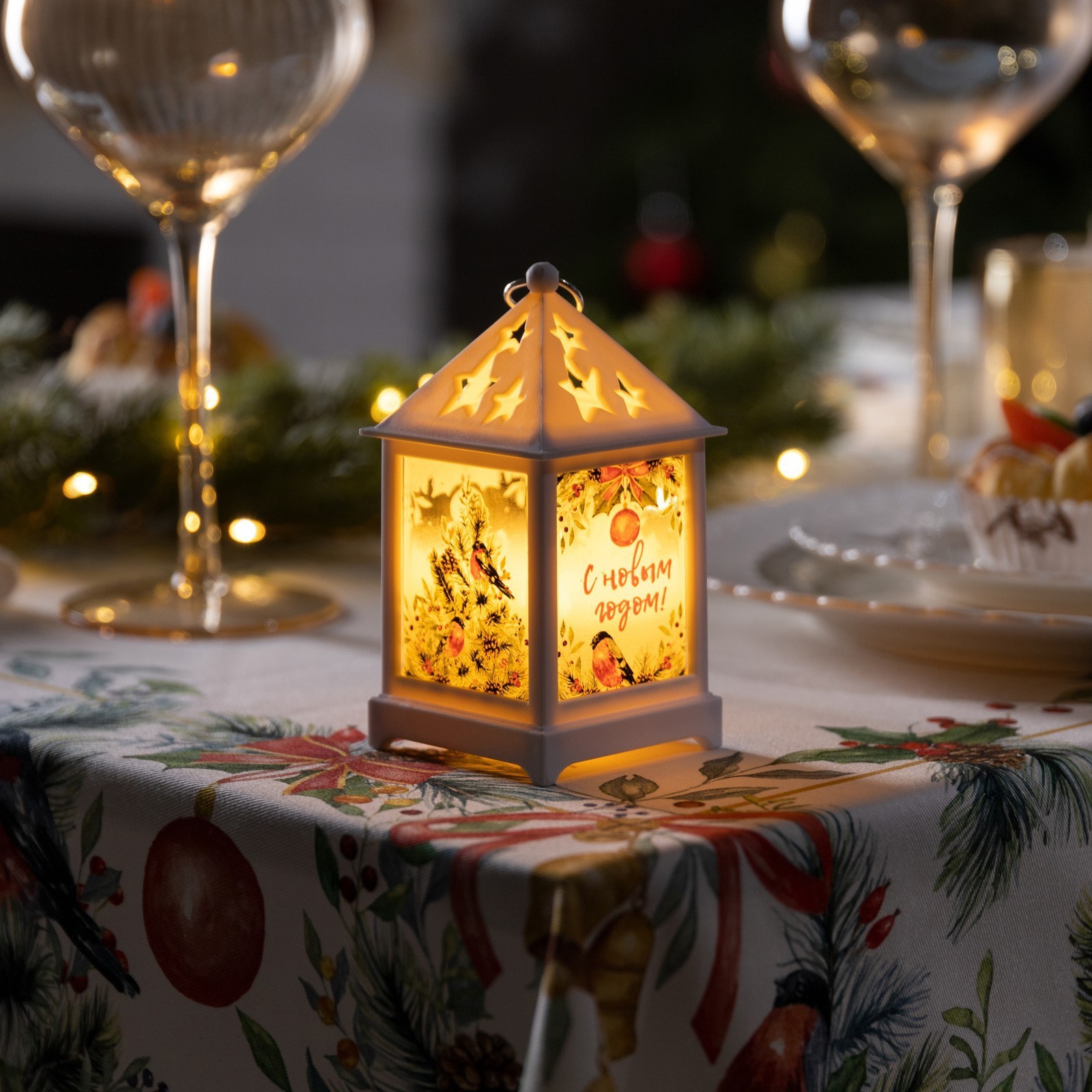 Изображение товара Светящаяся электрическая фигура со снегирями 12 см разноцветная для улицы и дома