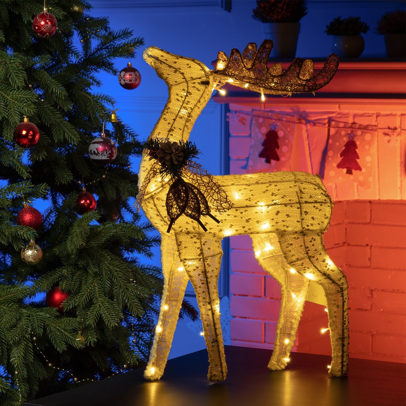 Изображение товара Светящаяся электрическая фигура Олень с санями 15 см разноцветная Luazon lighting