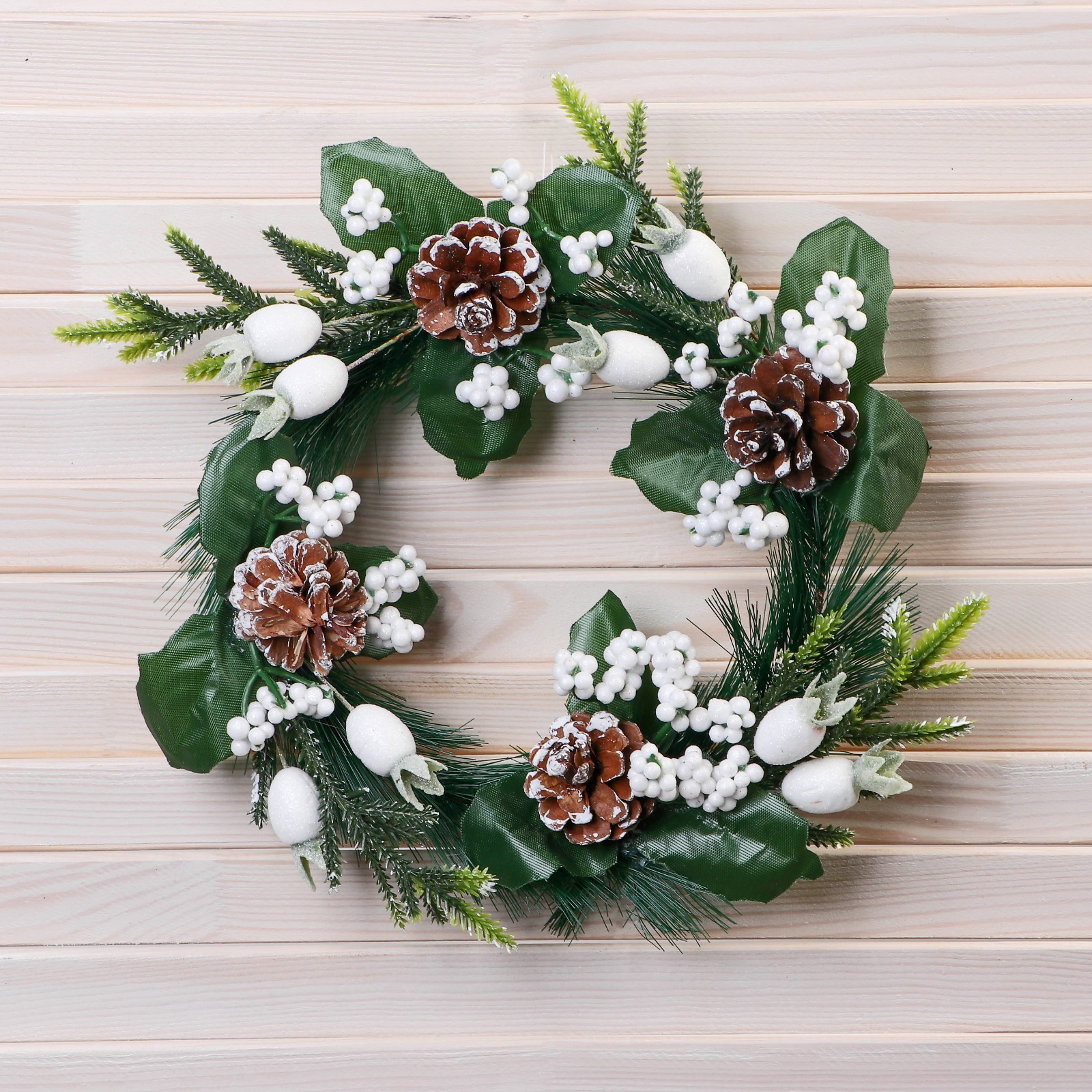 Изображение товара Рождественский венок Зимнее волшебство ø 19 см с декором для праздника и уюта