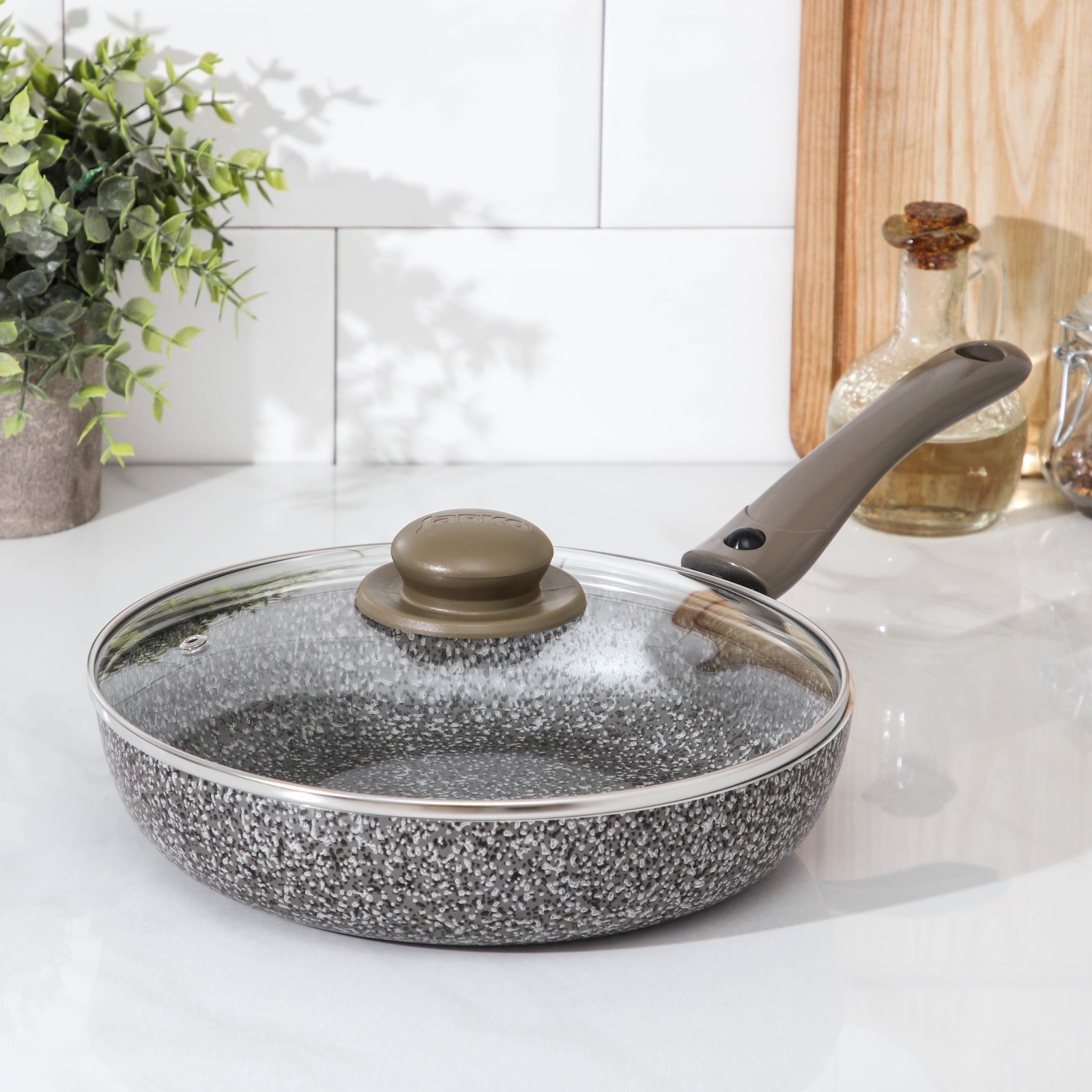 Изображение товара Сковорода Jarko Onyx 24 см с крышкой и съемной ручкой алюминий цвет серый