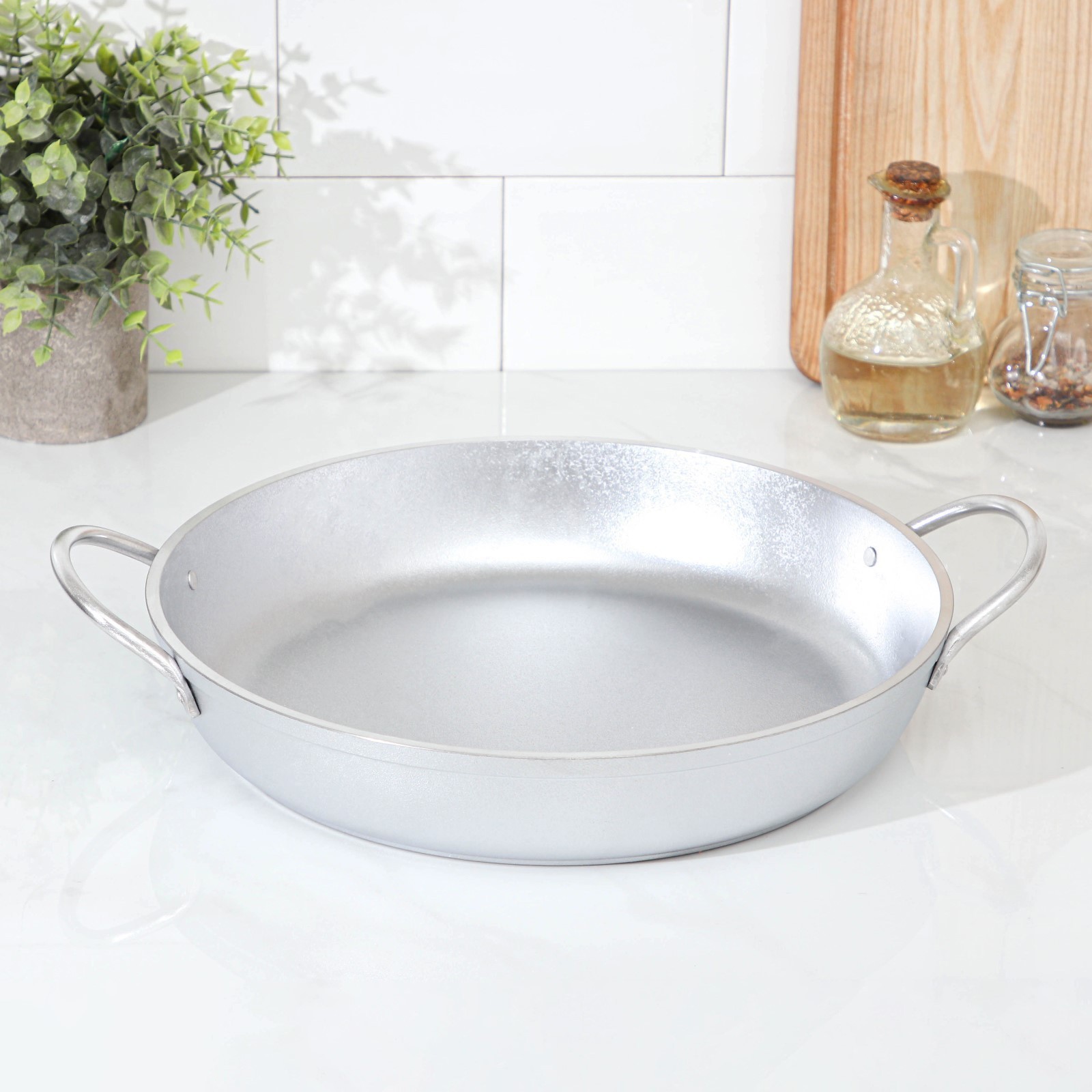 Изображение товара Сковорода Kukmara 842386 30 см из литого алюминия без крышки