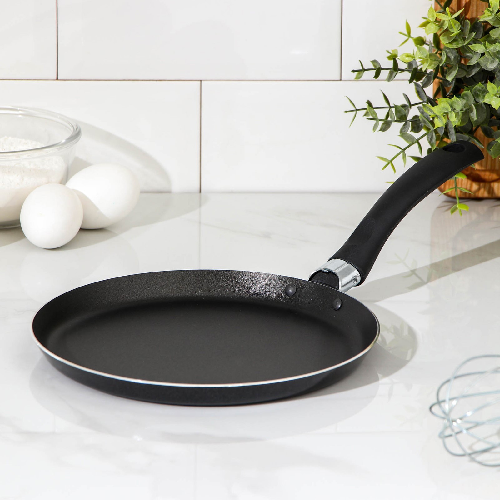 Изображение товара Сковорода Jarko 1746135 22 см алюминий черный антипригарное покрытие