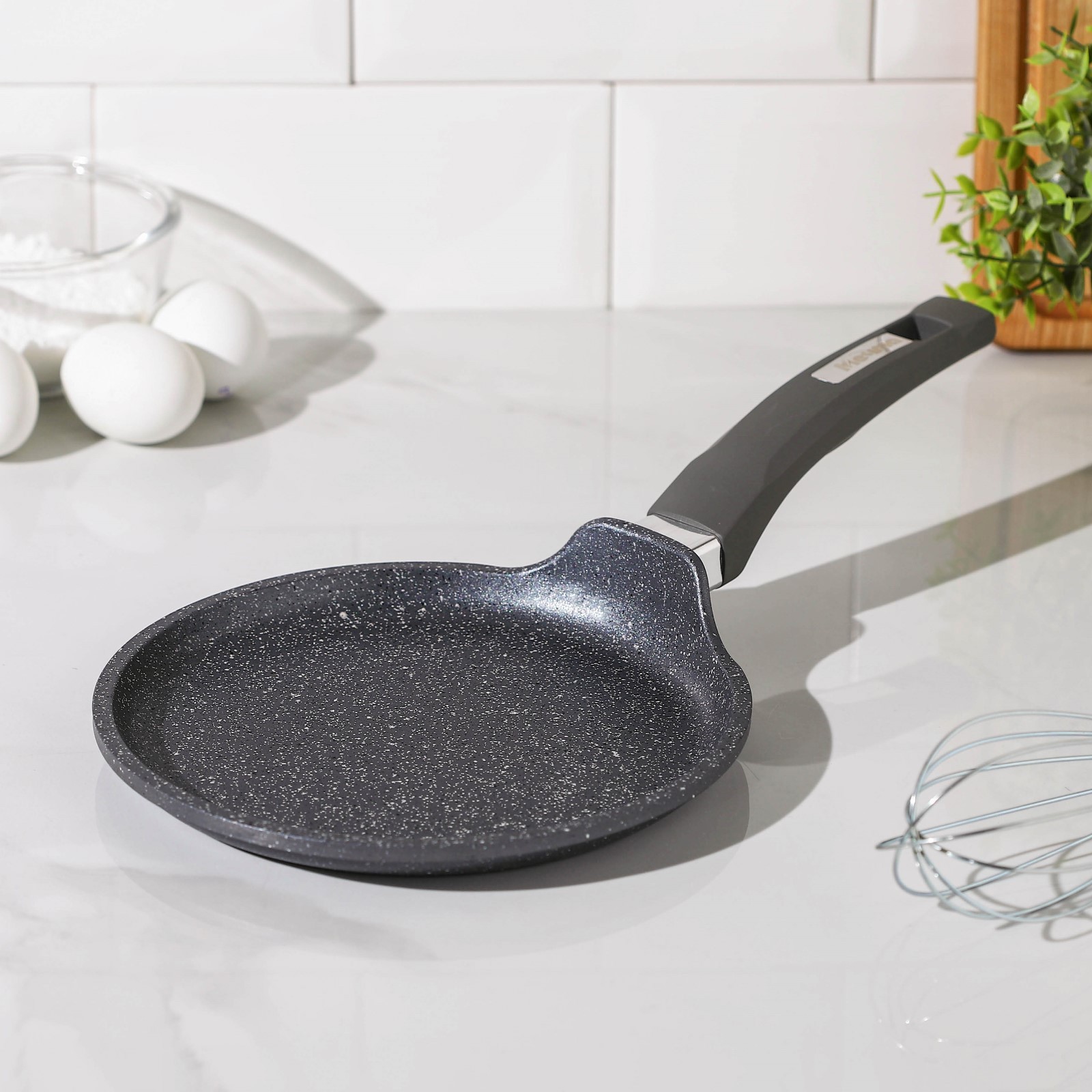 Изображение товара Сковорода Мечта 2461311 20 см из литого алюминия с антипригарным покрытием