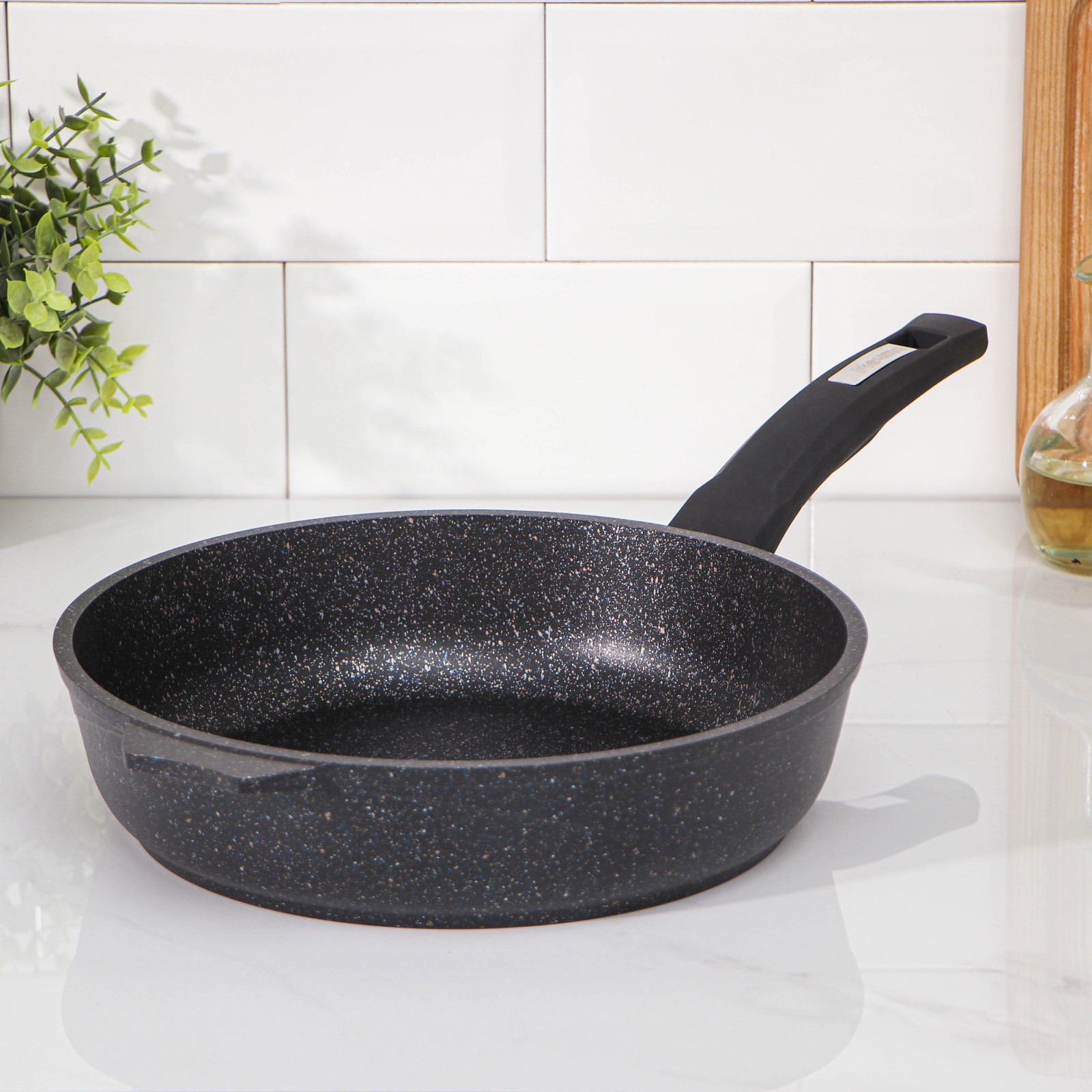 Изображение товара Сковорода Мечта 26 см из литого алюминия с антипригарным покрытием Greblon Россия