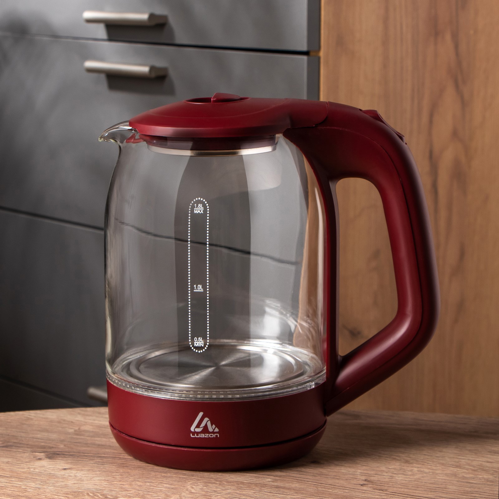 Изображение товара Электрический чайник LuazON Home 1.8 л стекло красный 1500 Вт автоматическое отключение