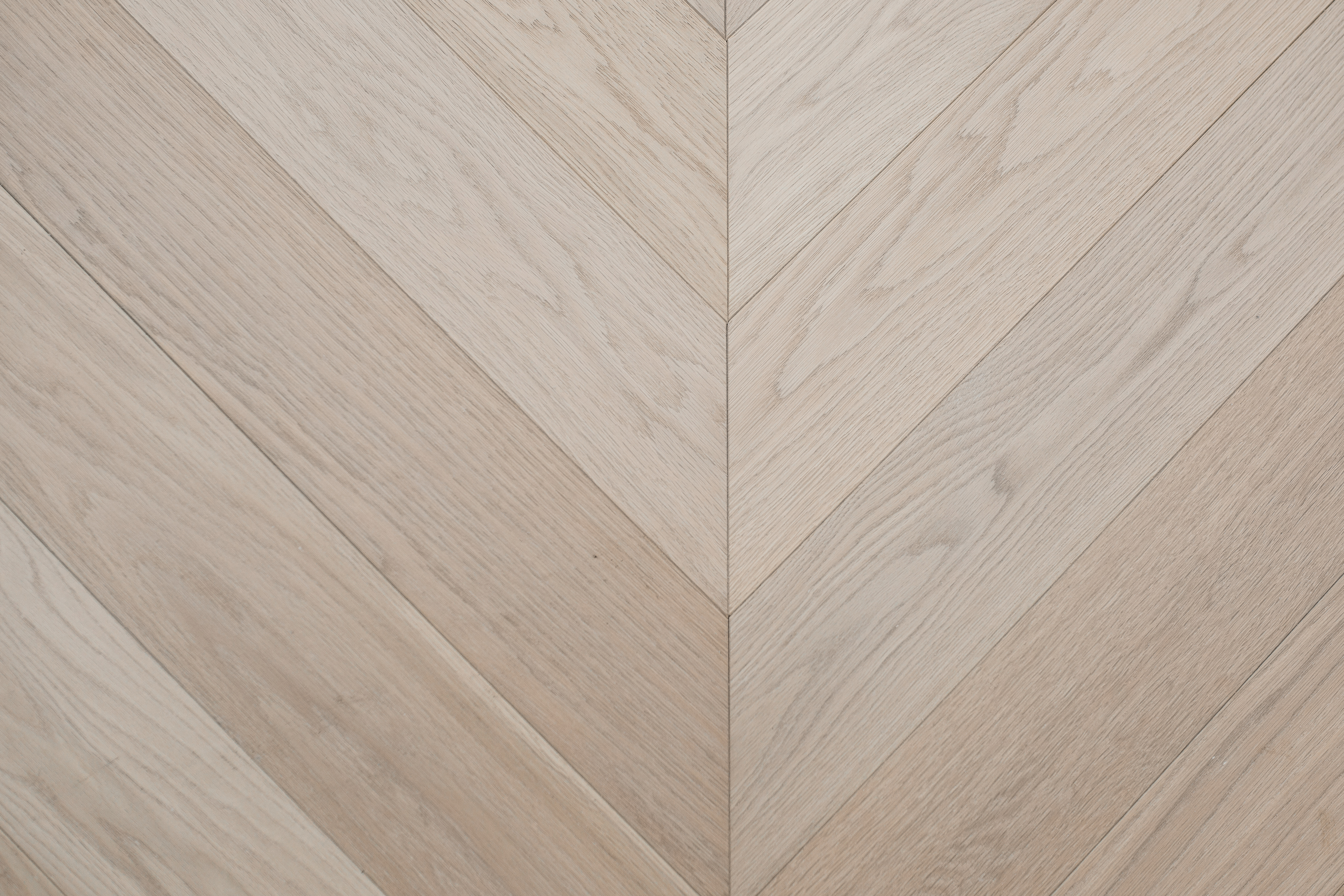 Изображение товара Инженерная доска Европейский дуб HM Flooring CHR White 14 мм с фаской 1.57 м²