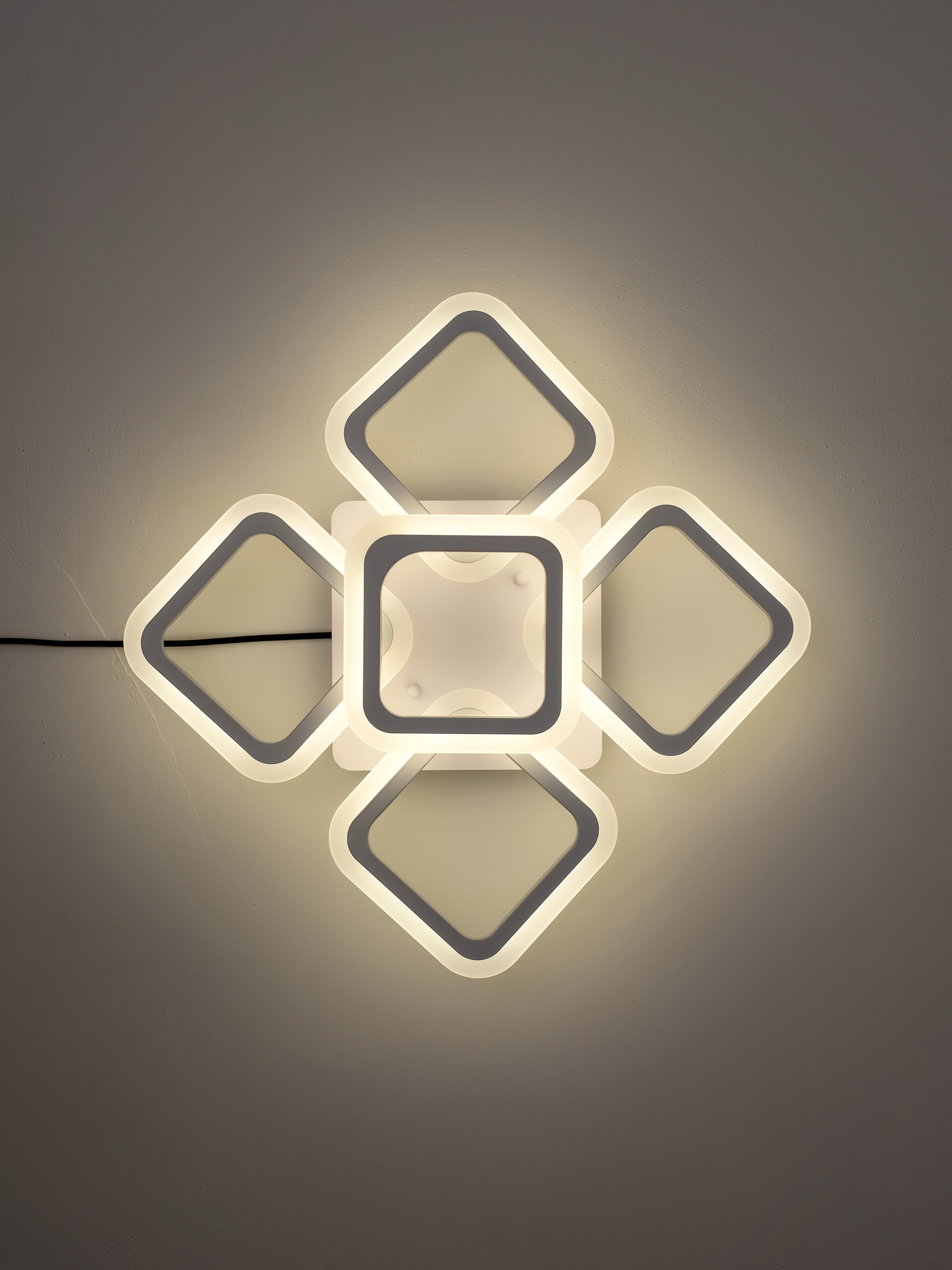 Изображение товара Современная потолочная светодиодная люстра Safilight 6014-5 с пультом и приложением