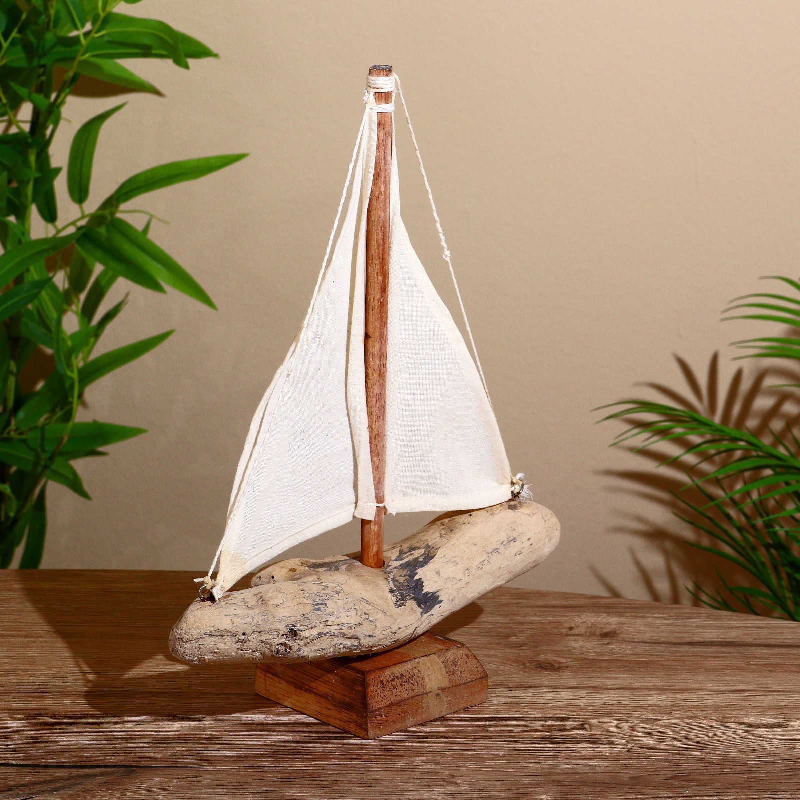 Изображение товара Сувенир Парусник из дерева 24x7x35 см