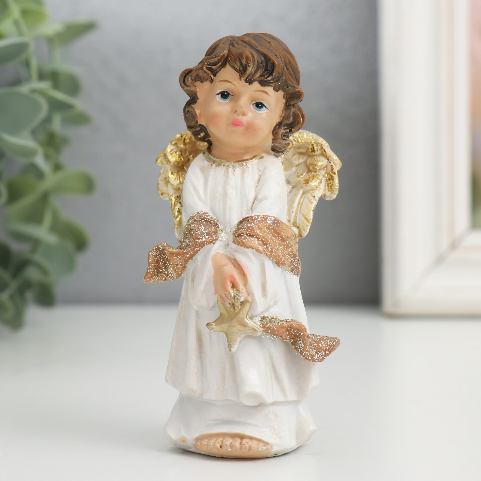 Изображение товара Сувенир "Ангелочек в бежевом платье, со звёздочкой" золотые крылья 3.5x5x10 см