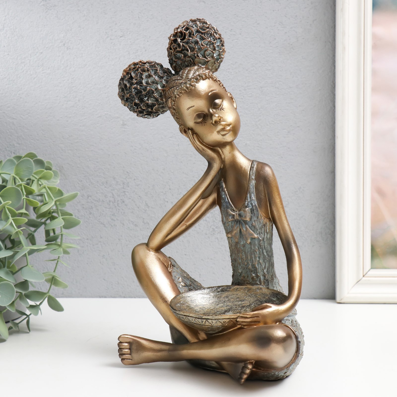 Изображение товара Сувенир "Девочка с кудрявыми хВостиками с блюдом" под бронзу 19x12x27 см