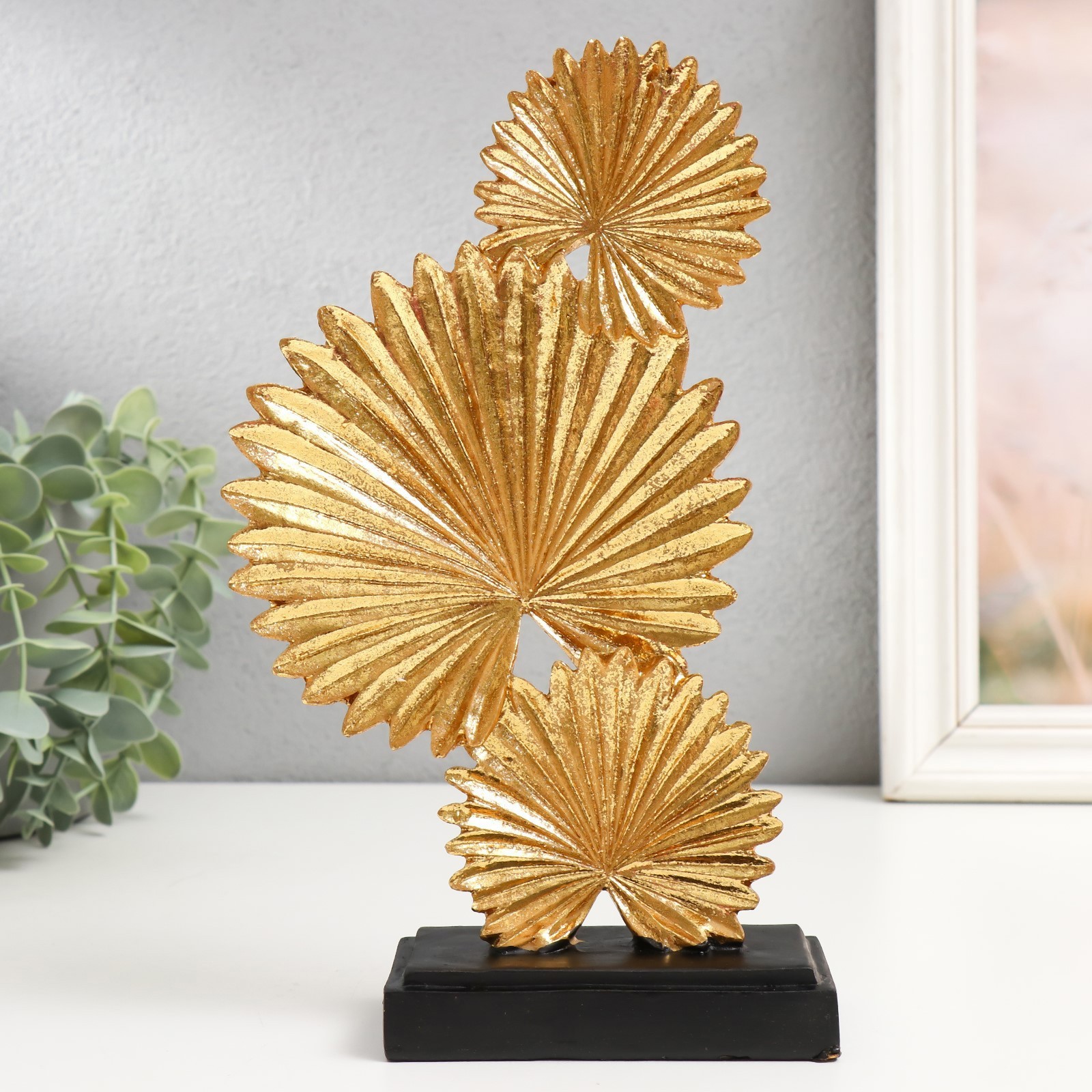 Изображение товара Сувенир Листья веерной пальмы золото 5,5x13x24,5 см