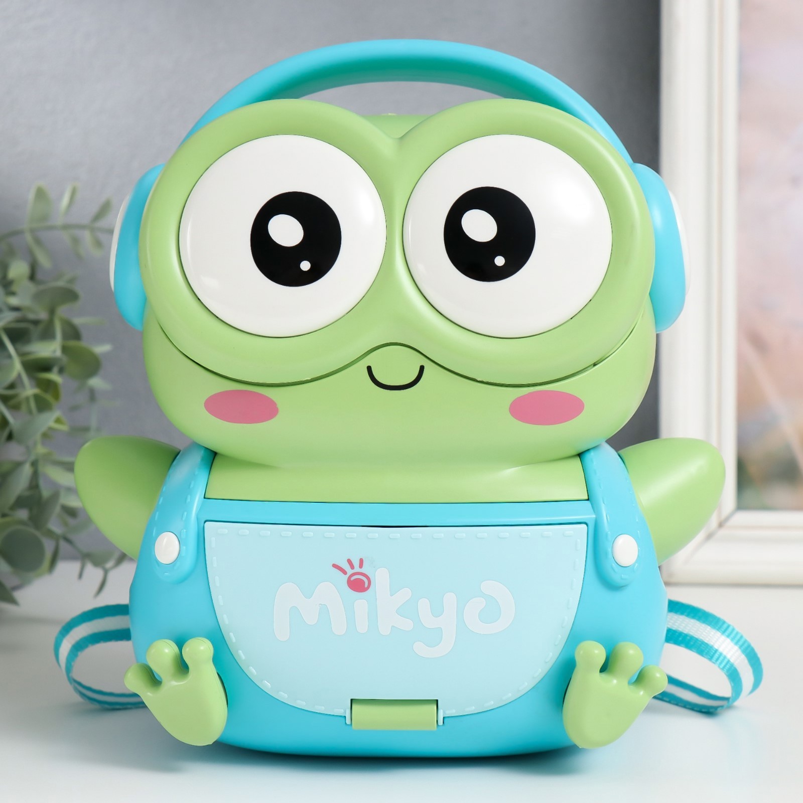 Изображение товара Копилка "Рюкзак Лягуха" кодовый замок, звук АА 25x14x18.5 см