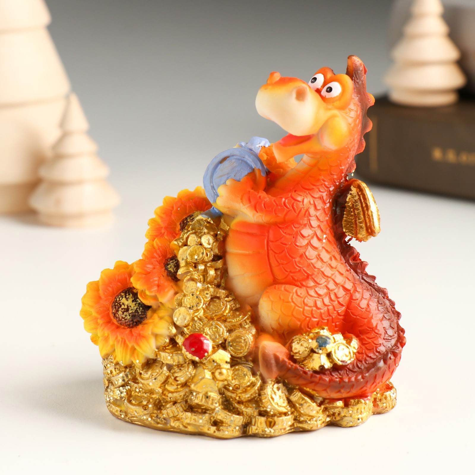 Изображение товара Копилка "Пухлый дракоша с монетами и Подсолнухами" 8.3x6.2x9 см