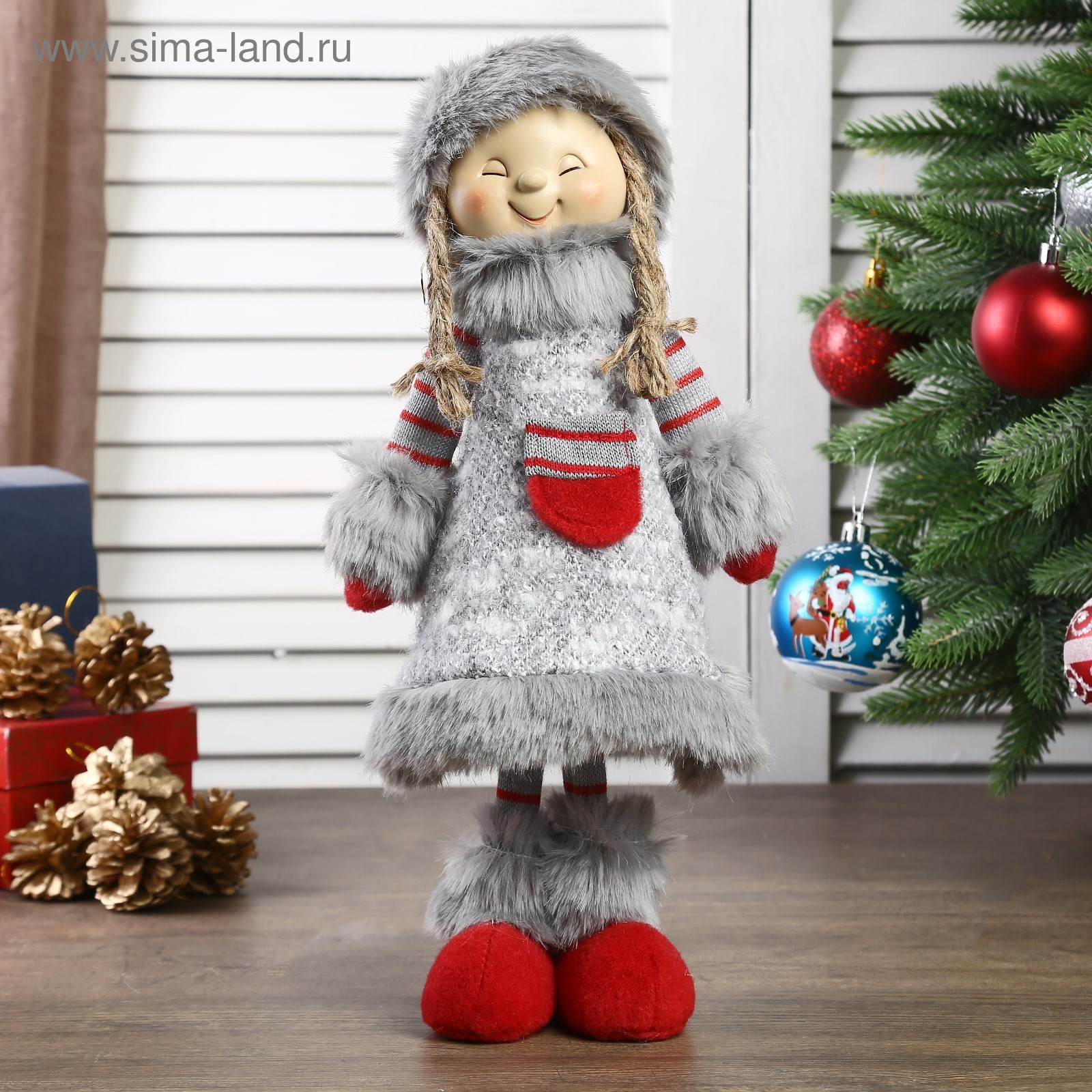 Изображение товара Кукла интерьерная "Девочка в сером платьице с меховой отделкой" 46 см