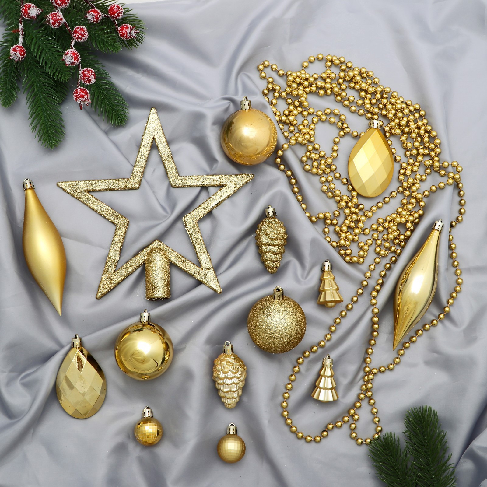 Изображение товара Набор елочных шаров Зимнее волшебство 9510359 Андромеда пластик жёлтый/золотой 50 шт