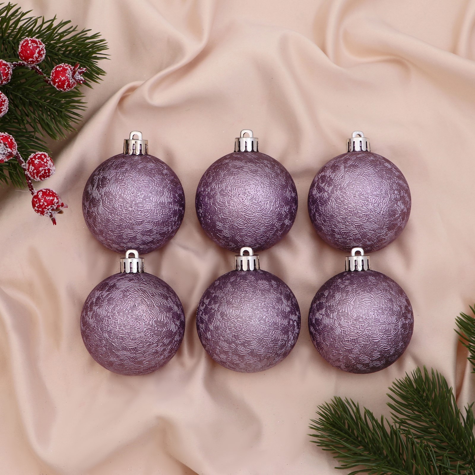 Изображение товара Набор елочных шаров Зимнее волшебство Элит переливы 6 см 6 шт пластик фиолетовый