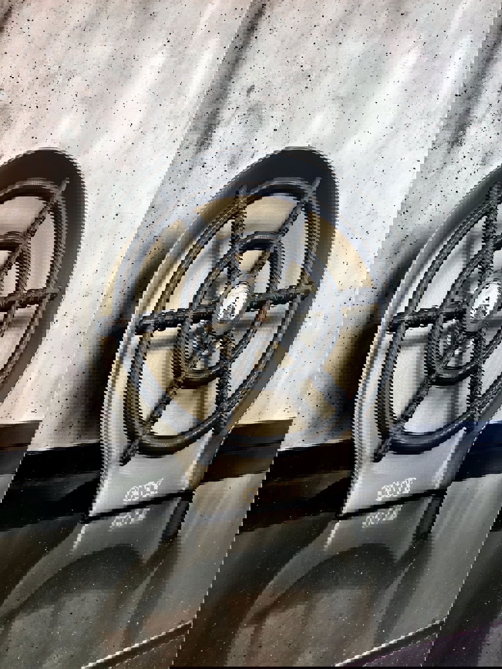 Изображение товара Ротационная мойка Oute TH59Y 12x12x2.5 см нержавеющая сталь цвет титан