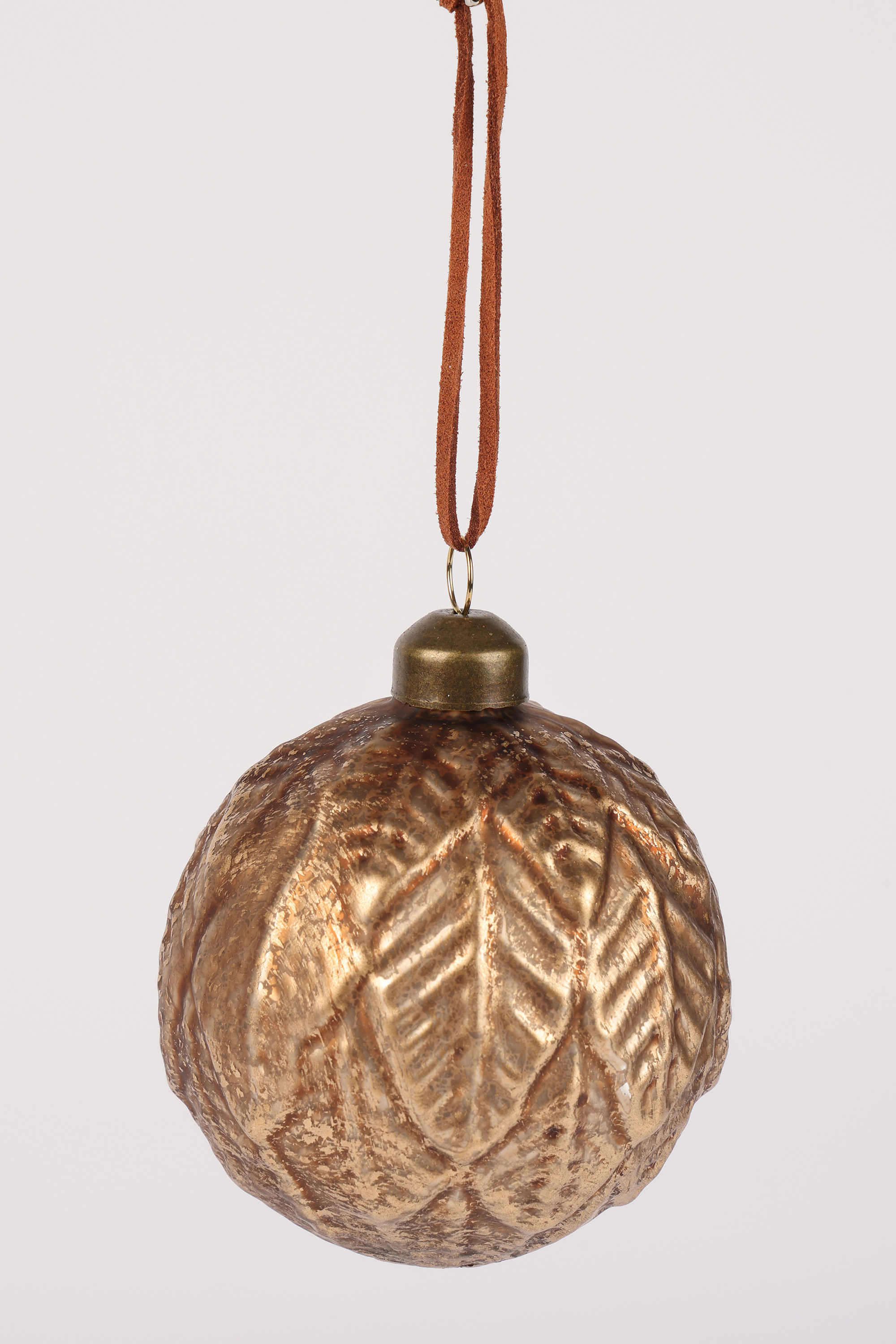 Изображение товара Стеклянный елочный шар Merry green MG24116 8 см оранжевый медь описание