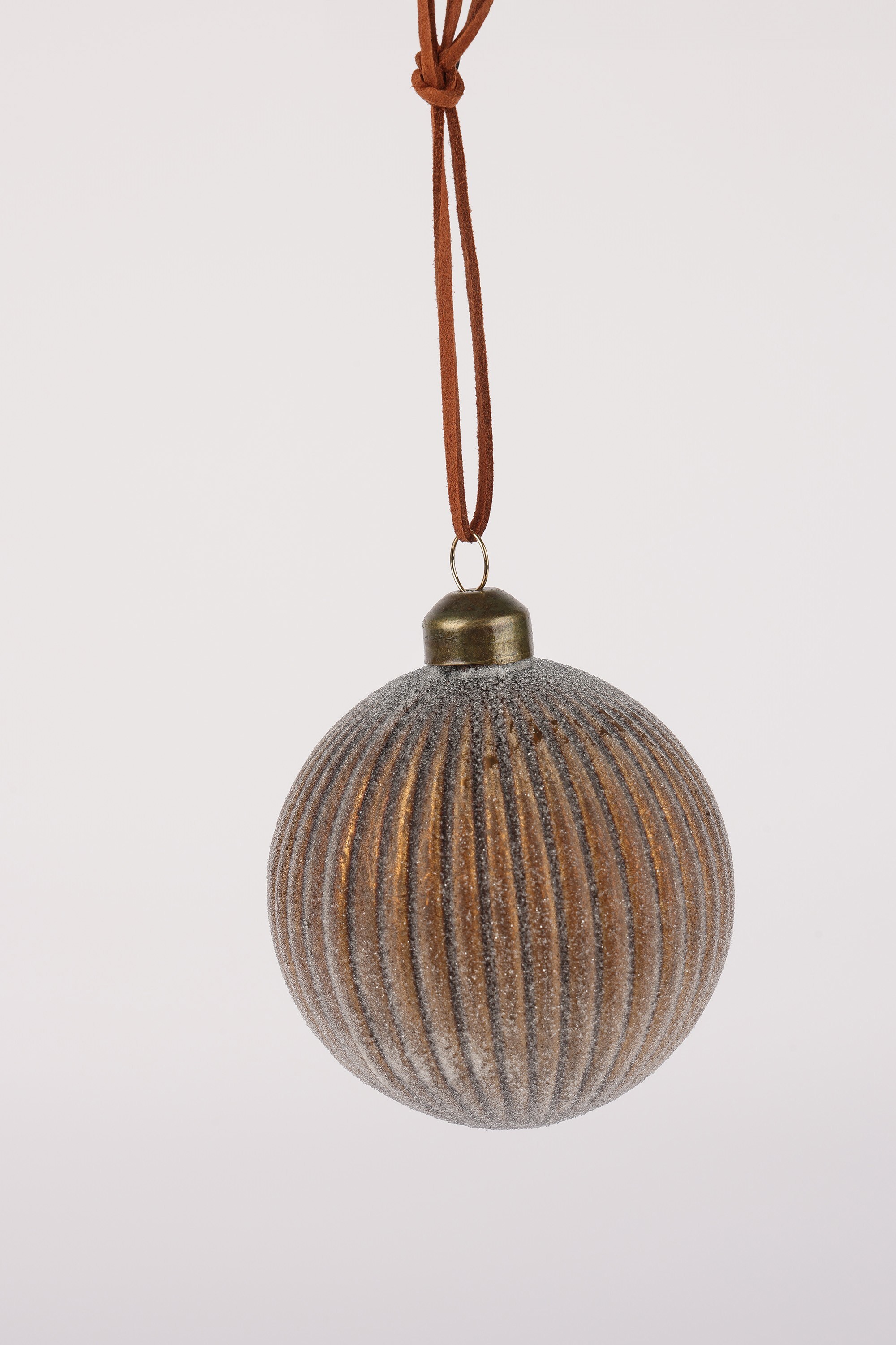 Изображение товара Елочный шар Merry green MG24064 стеклянный коричневый диаметр 8 см для елки