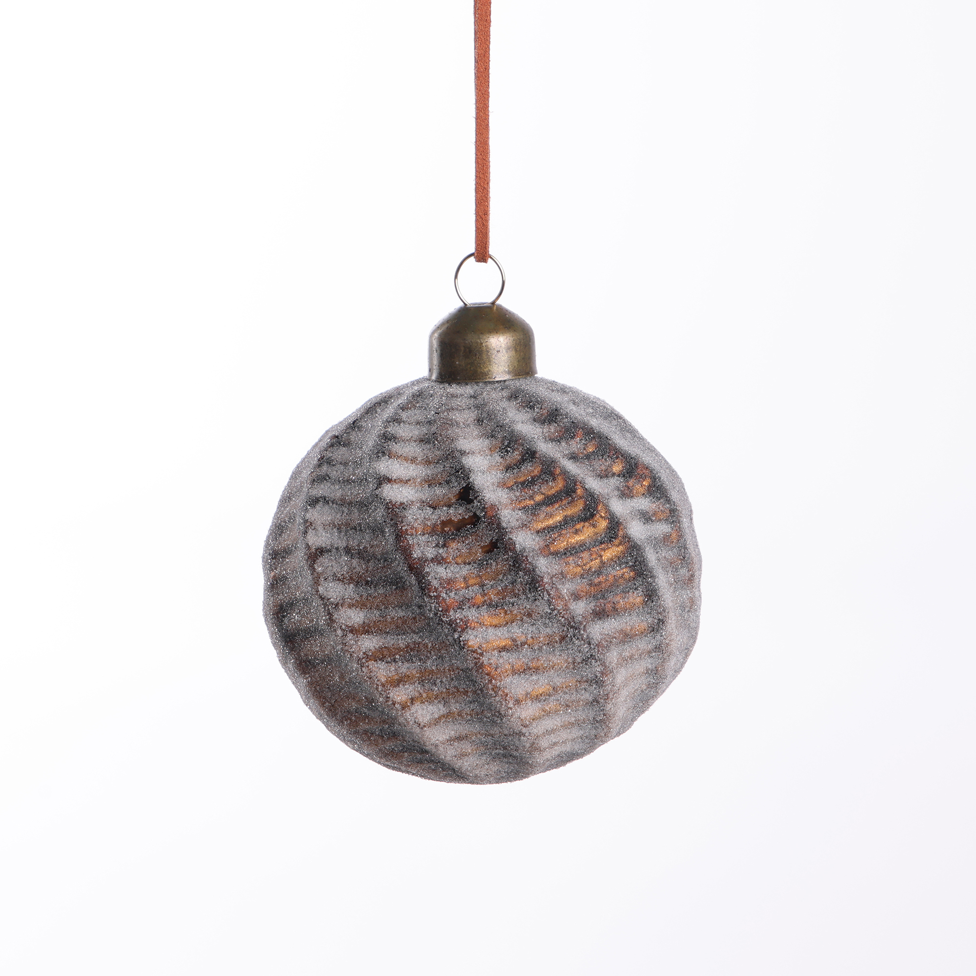 Изображение товара Елочный шар Merry green MG24016 стеклянный коричневый 8 см для елки Нового года