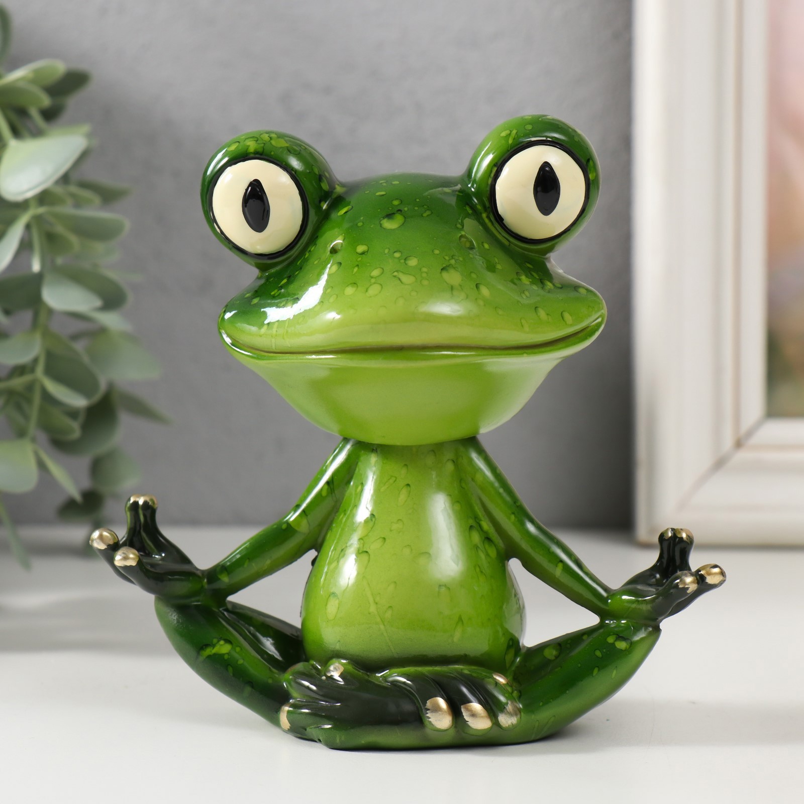Изображение товара Лягушка-йог на пружинке 12х12 см — декоративная фигура