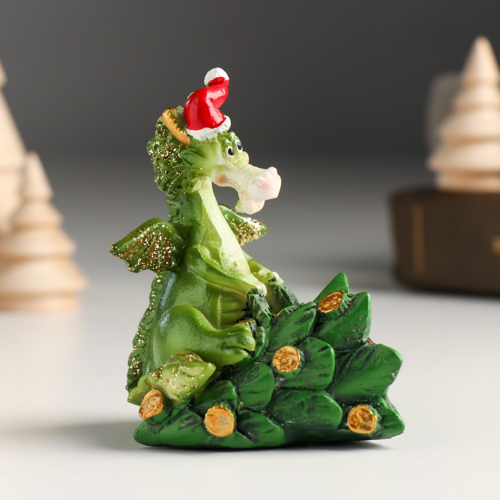 Изображение товара Сувенир "Дракон-ёлочка в новогоднем колпаке" 6.2x4.6x7.2 см