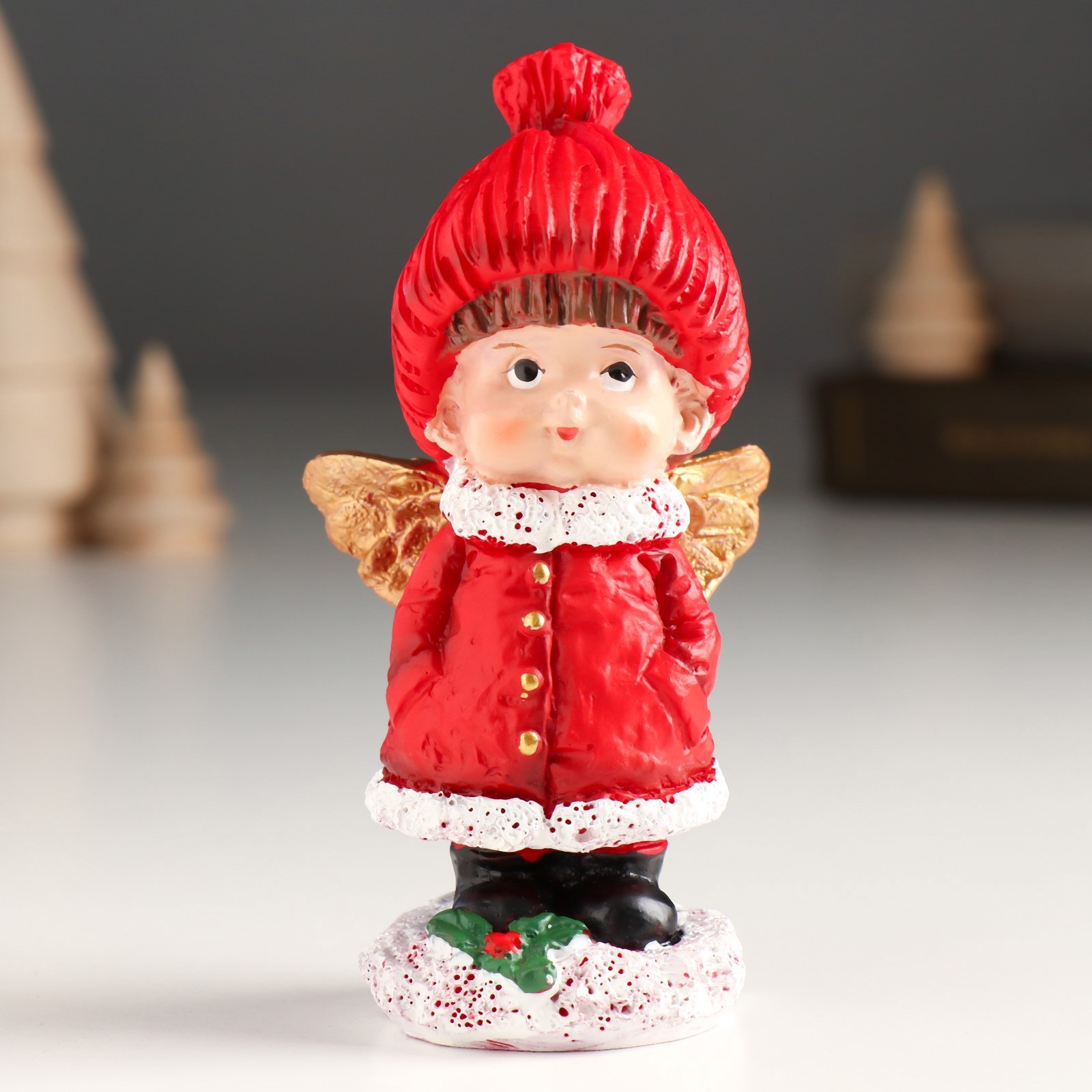 Изображение товара Сувенир "Малыш-ангелочек в красной шубке и шапке" золотые крылья 6.3x5.1x11.2 см