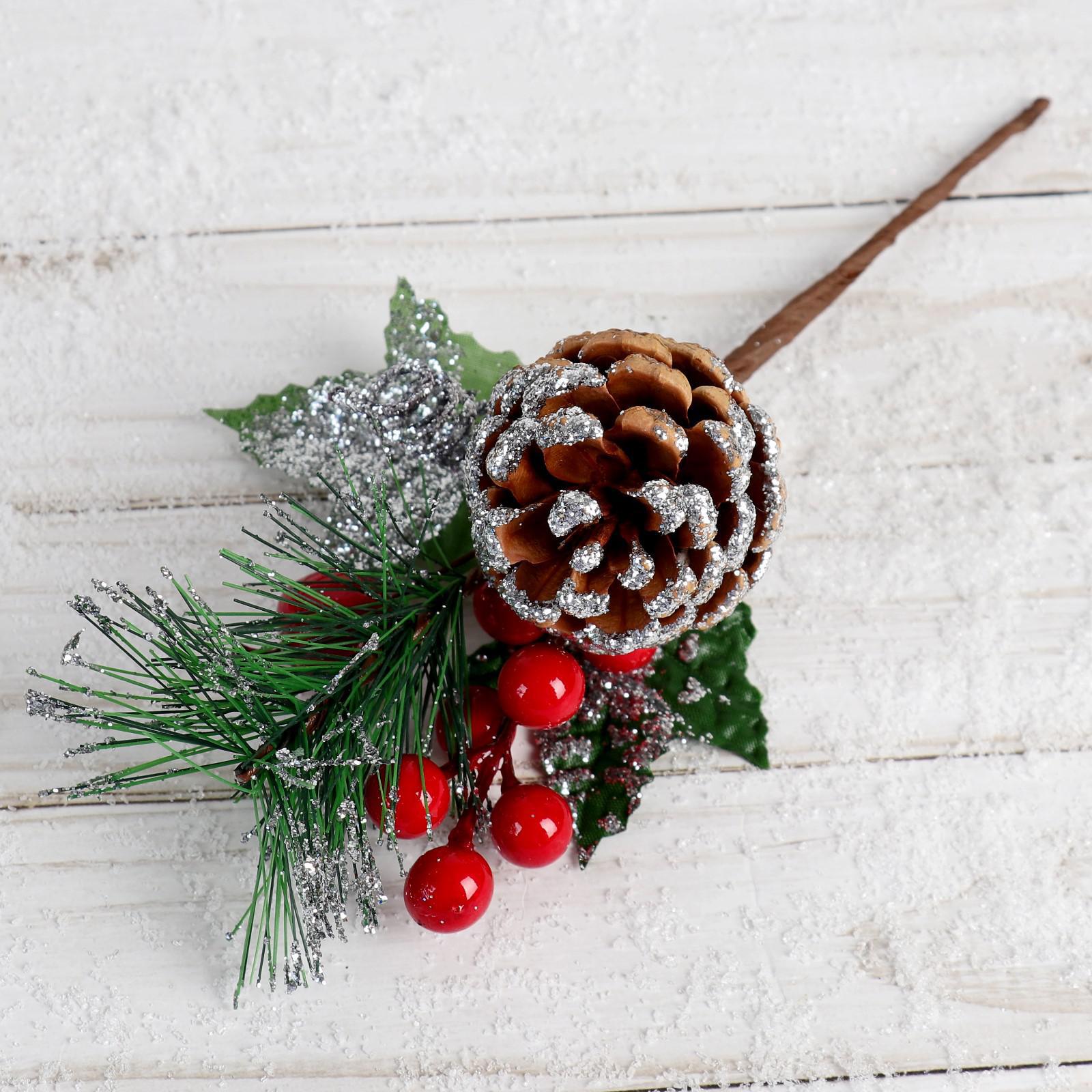 Изображение товара Декоративный предмет Зимнее волшебство 4306260 ФБО ø 20 см с декором