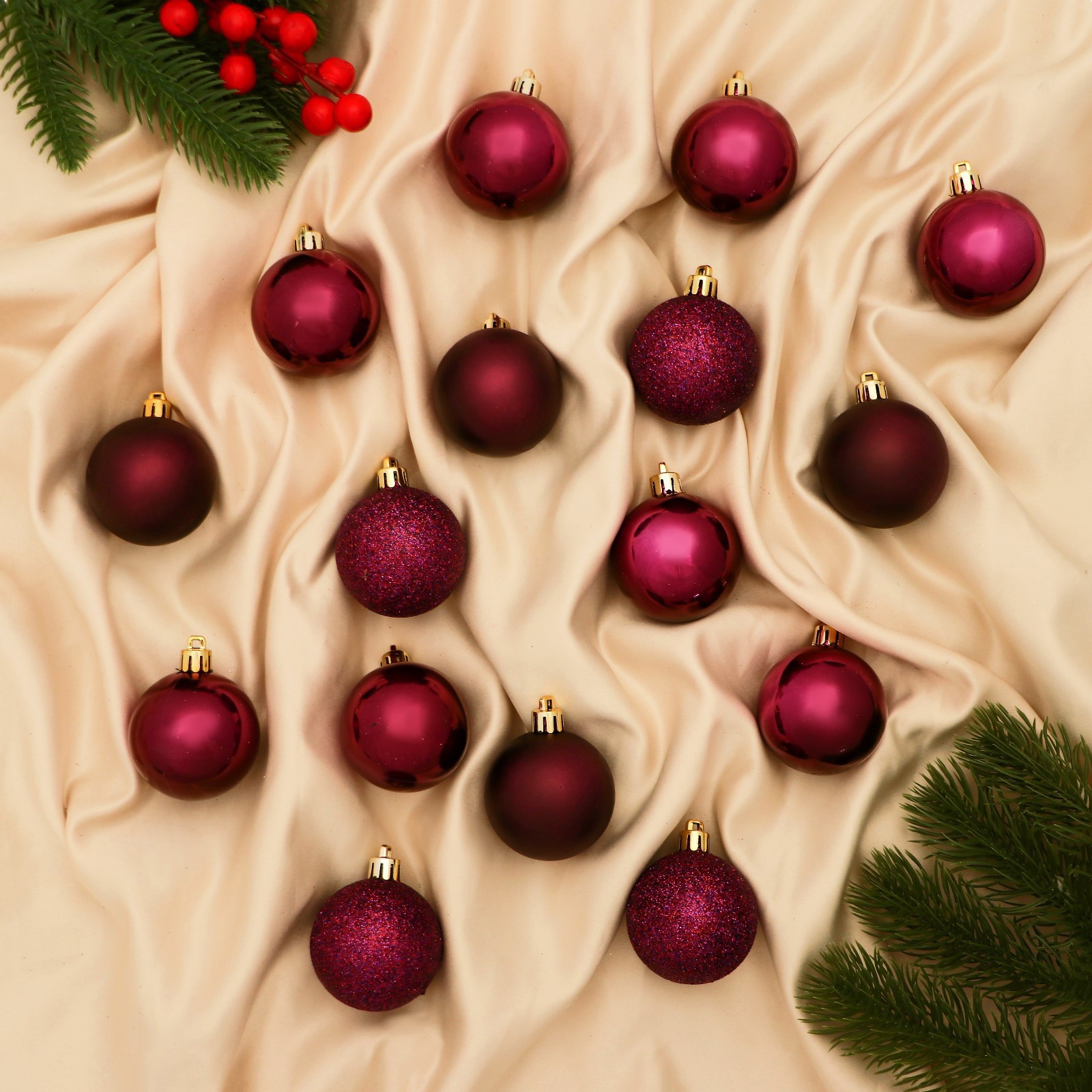 Изображение товара Набор елочных шаров Зимнее волшебство 2187021 ФБО Кофейное ассорти 5 см пластик фиолетовый 16 шт