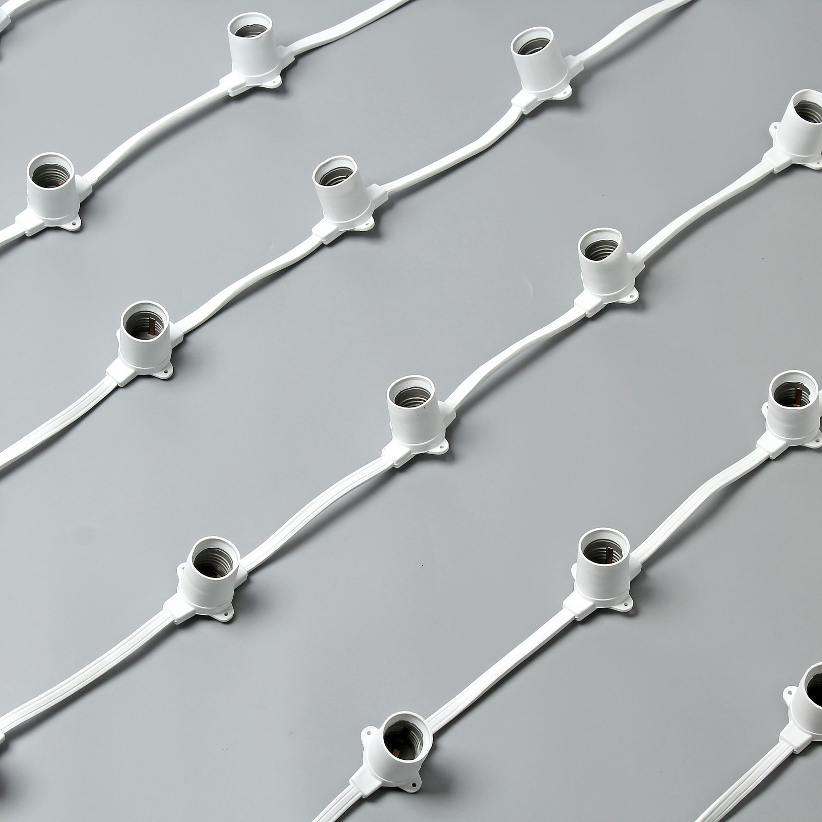 Изображение товара Электрогирлянда Luazon lighting 7859940, 50 м, 250 ламп, прозрачный