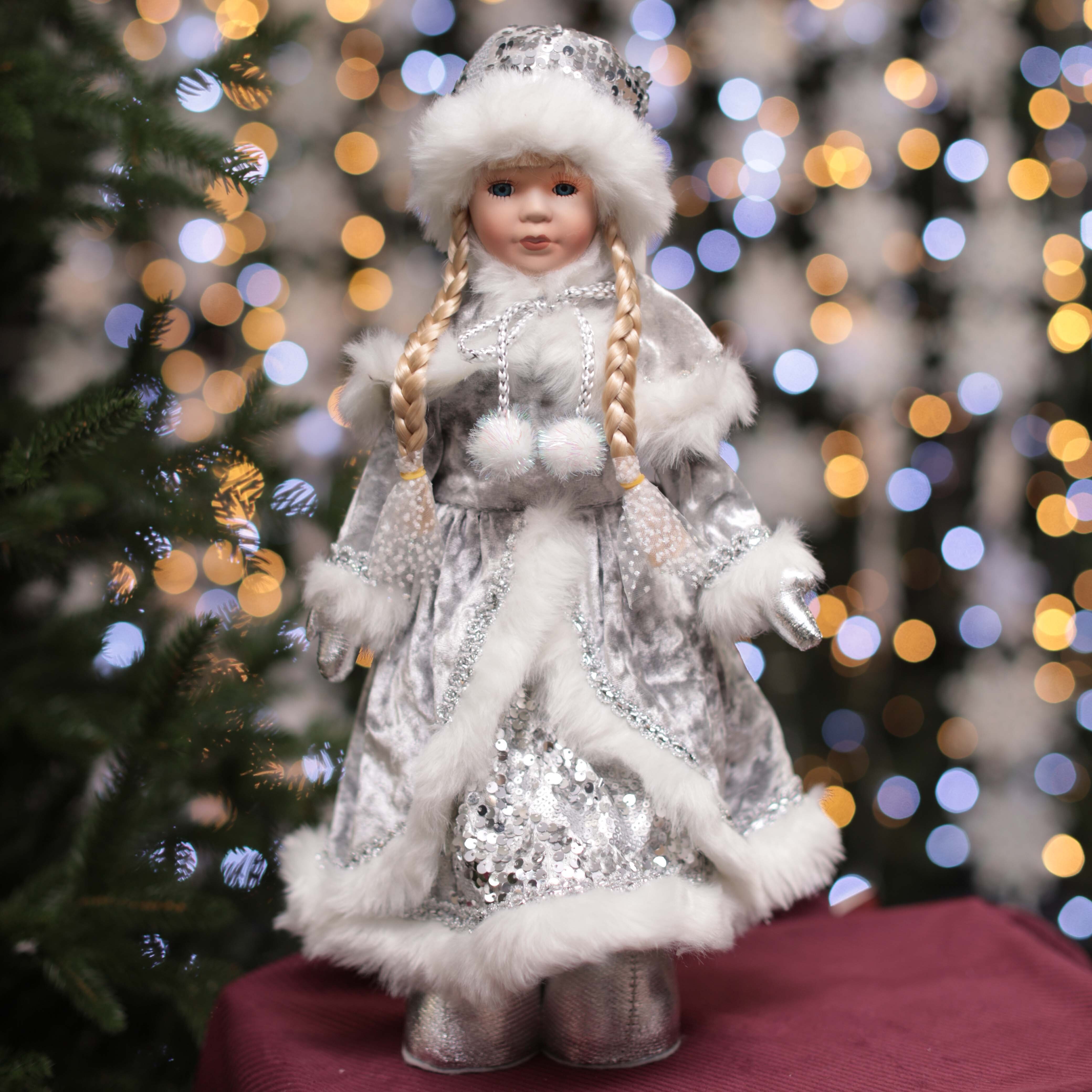 Изображение товара Новогодняя фигура China Dans S9918005 Снегурочка