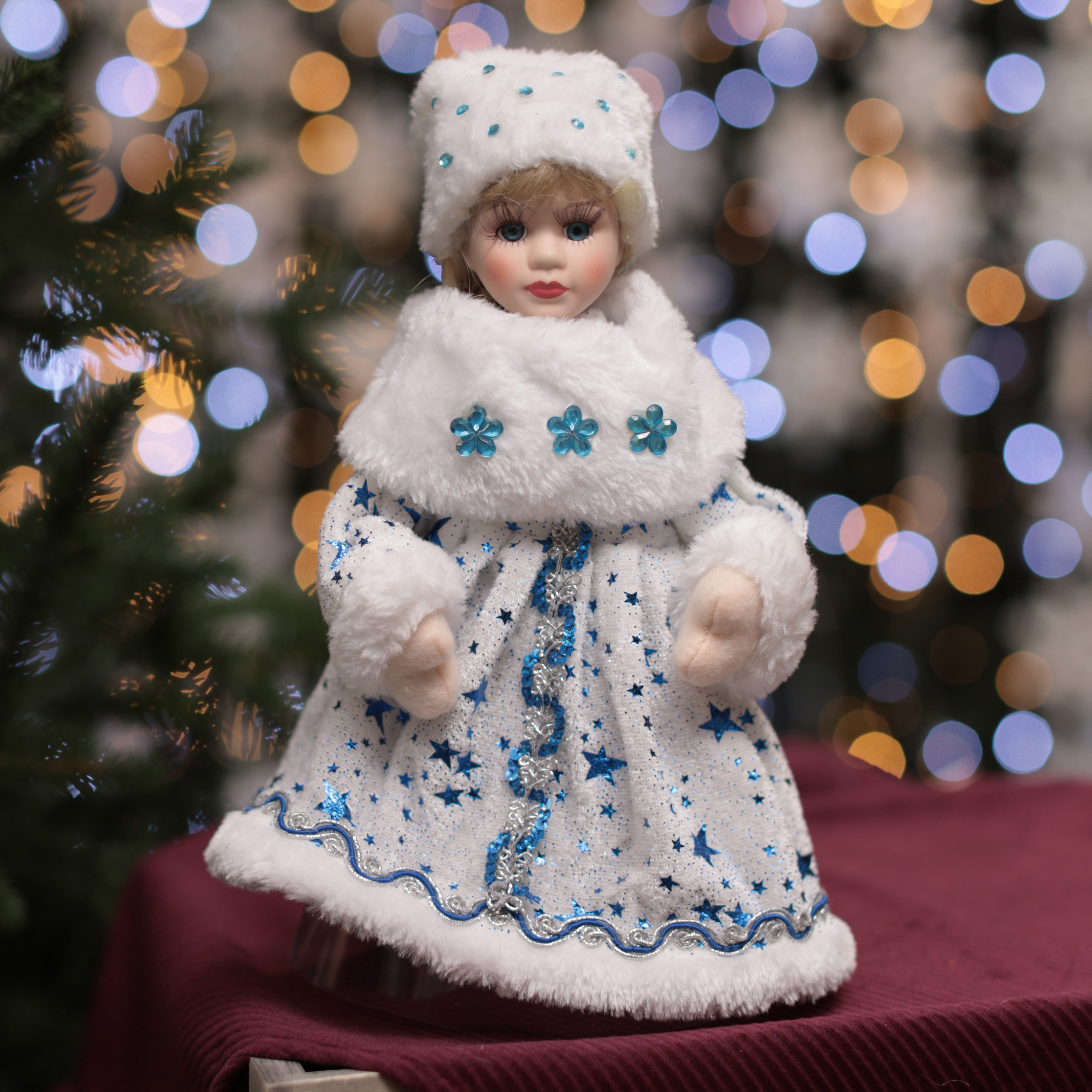 Изображение товара Новогодняя фигурка Снегурочка CHINA DANS 29 см Арт NC12-1034
