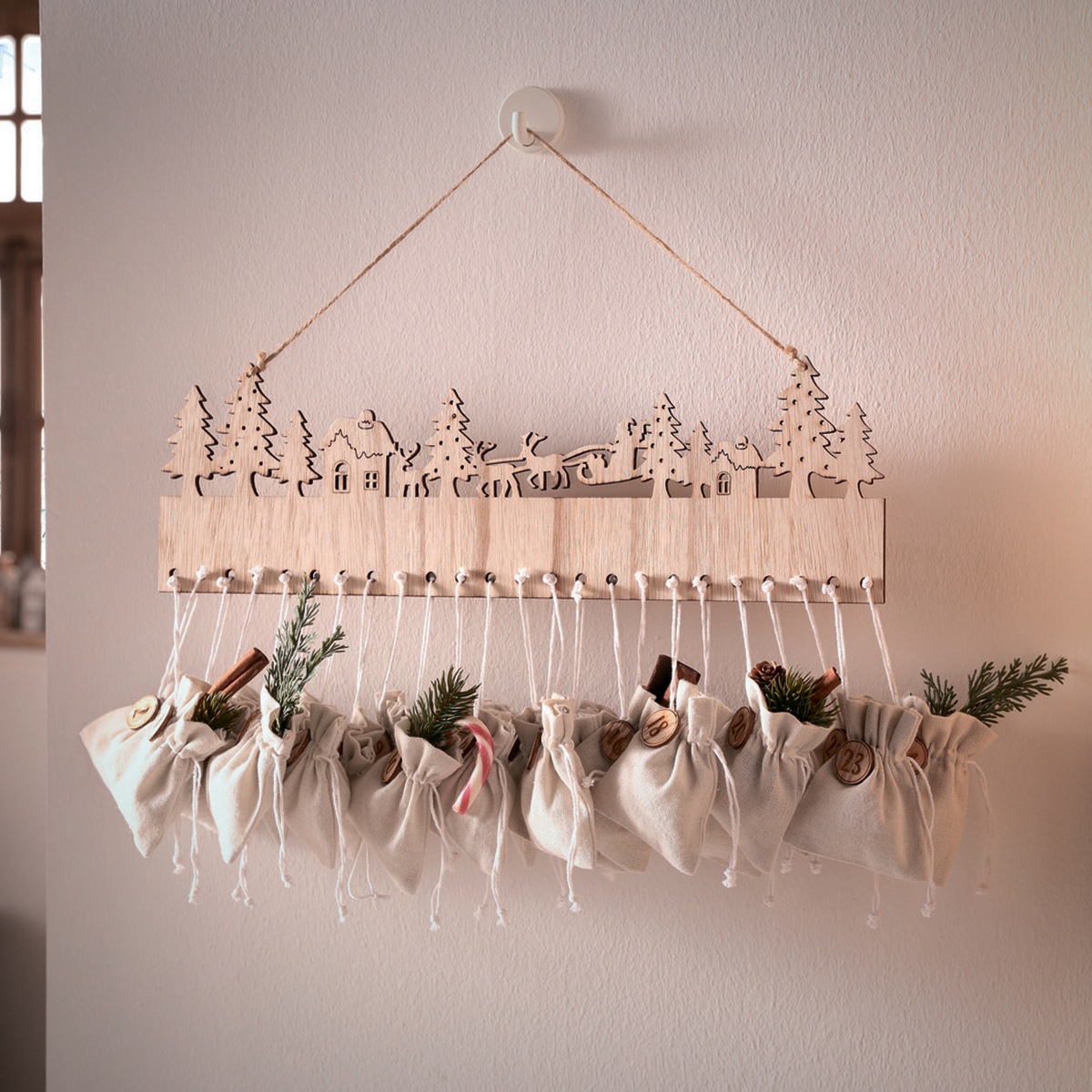 Изображение товара Рождественский календарь Frank 44x14 см