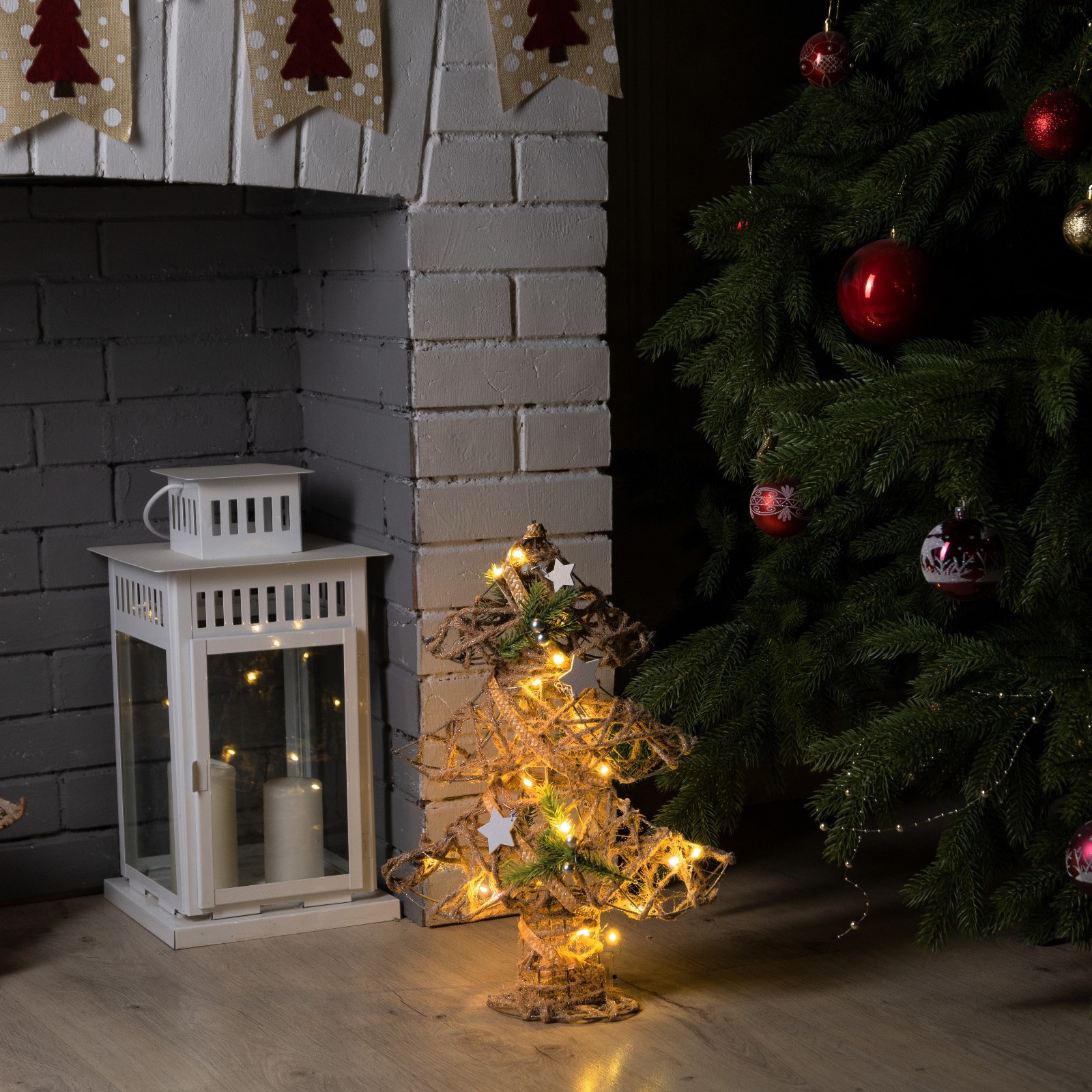 Изображение товара Светящаяся электрическая фигура елка Luazon lighting 9675485 IP44 для улицы и интерьера