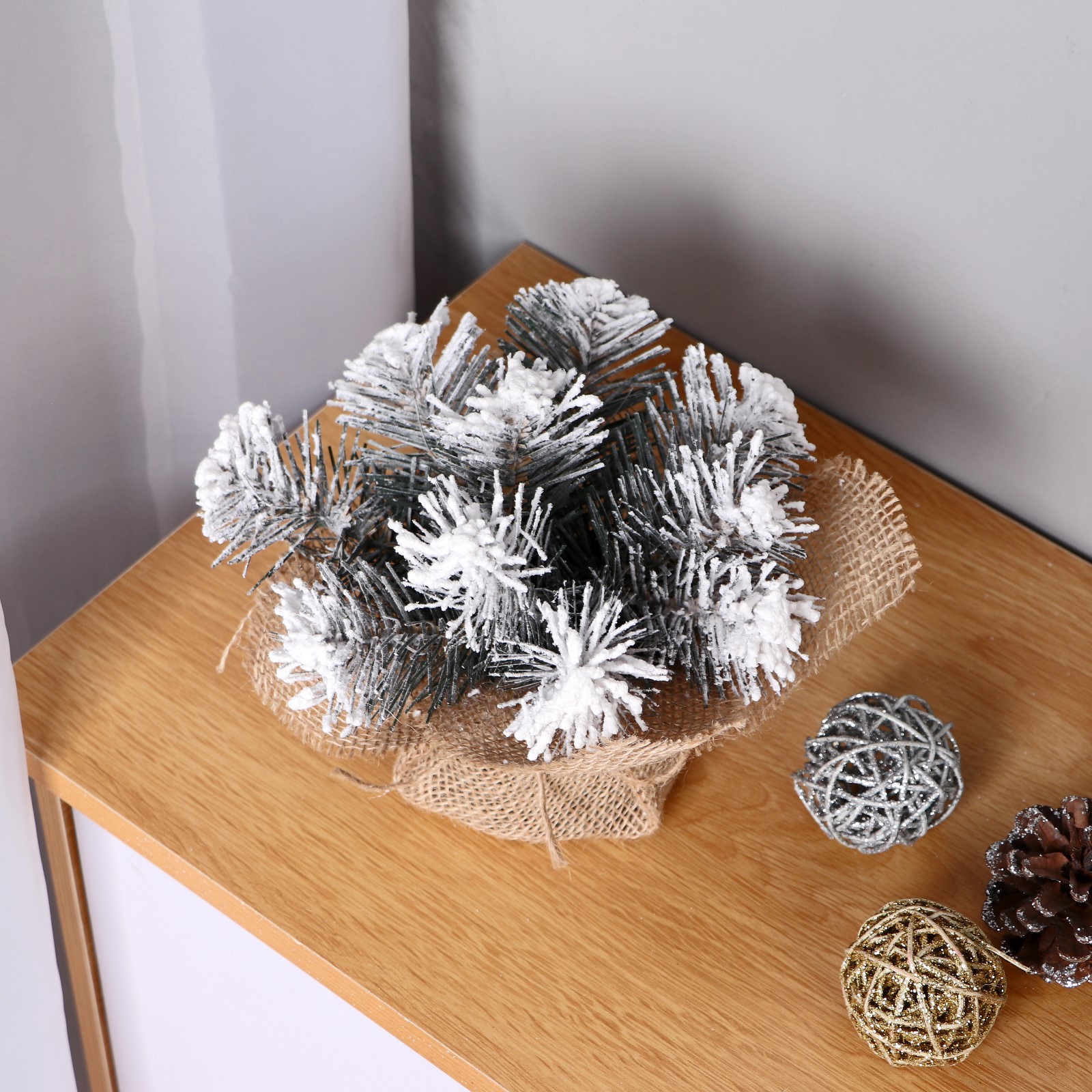 Изображение товара Новогодняя композиция Simaland Снегопад 20 см