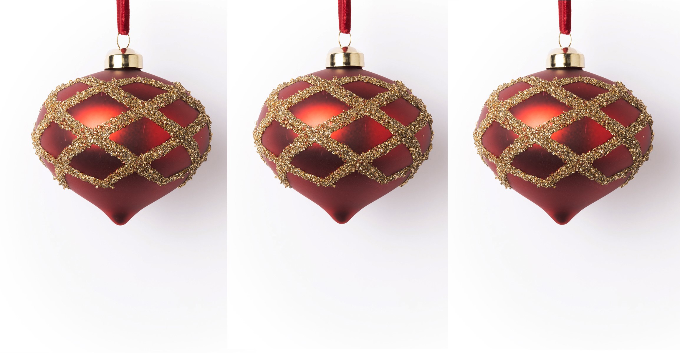 Изображение товара Набор Karlsbach 14477 из 3-х красных стеклянных луковиц на ель 10 см