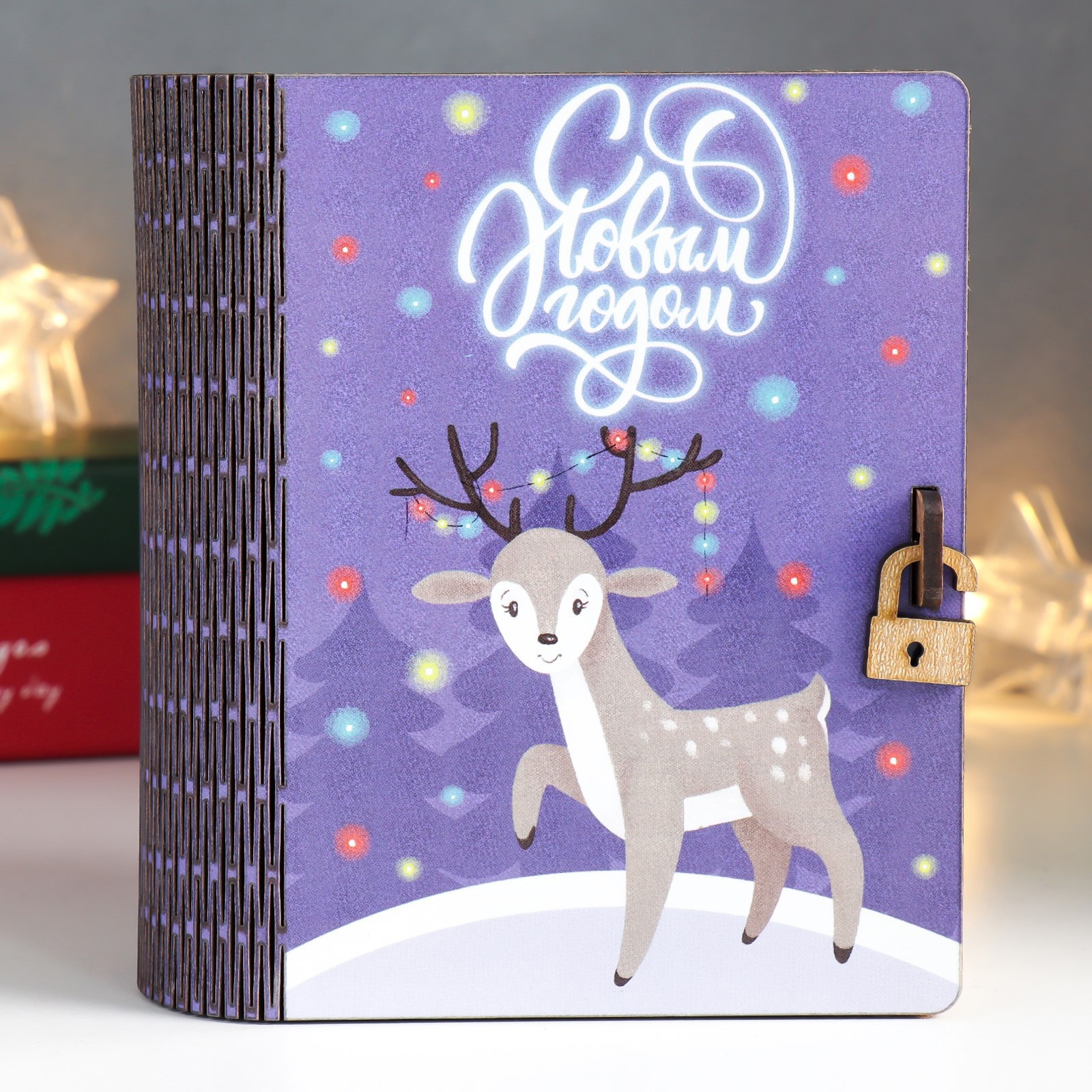 Изображение товара Шкатулка-книга Олень 14x10x5,5 см — стильный сувенир