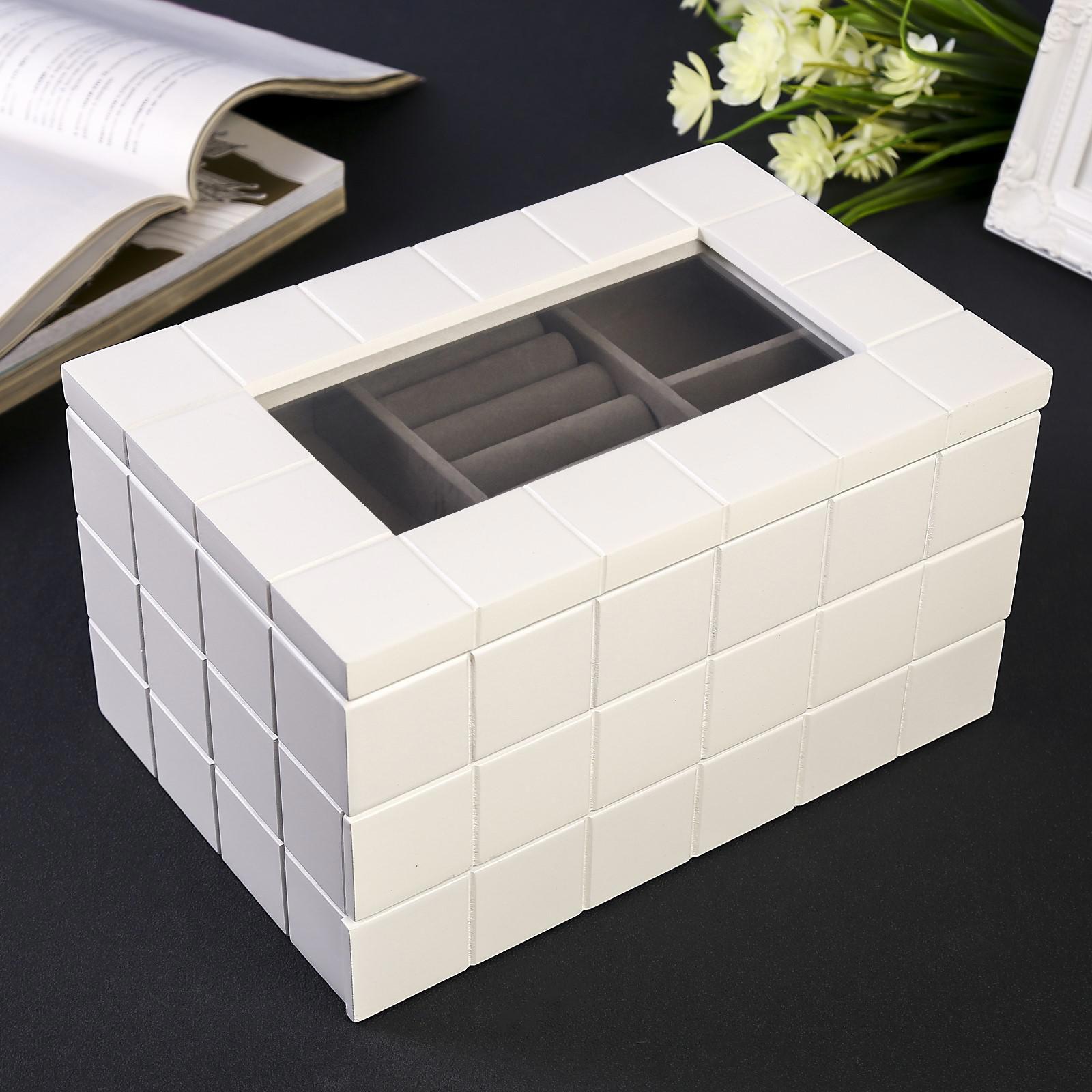 Изображение товара Шкатулка для украшений «Клетка» белая 13,8×16,5×24 см