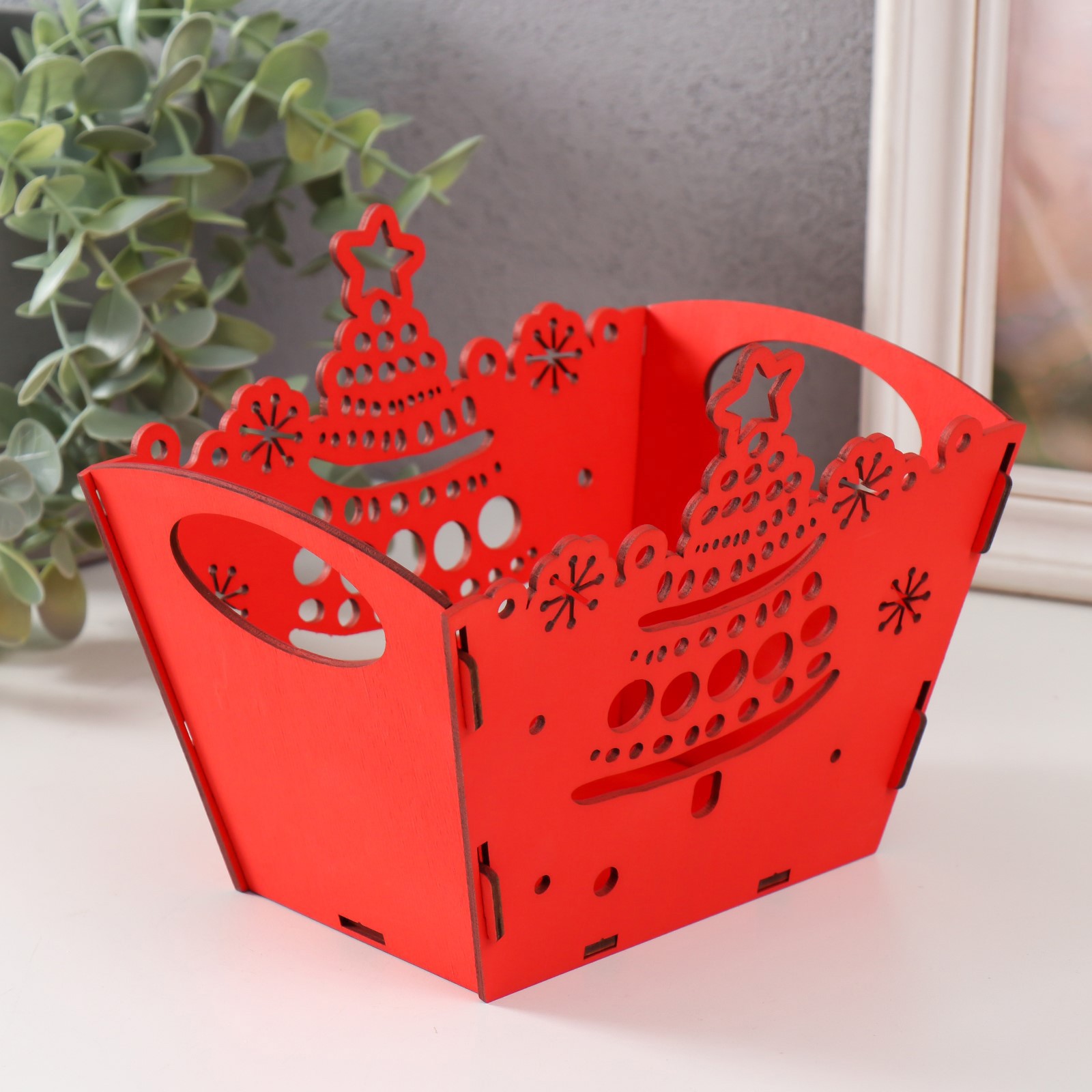 Изображение товара Шкатулка для украшений «Ёлка» красная 18x12x15 см