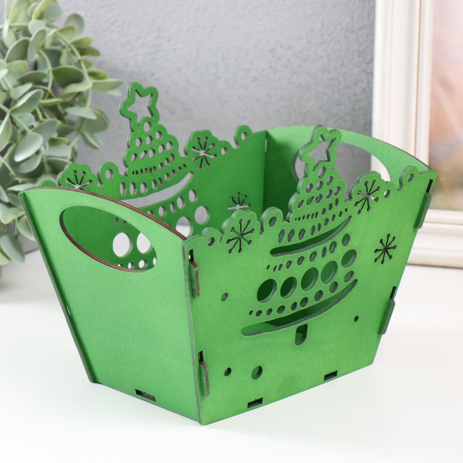 Изображение товара Шкатулка для украшений "Ёлка" зелёный 18x12x15 см