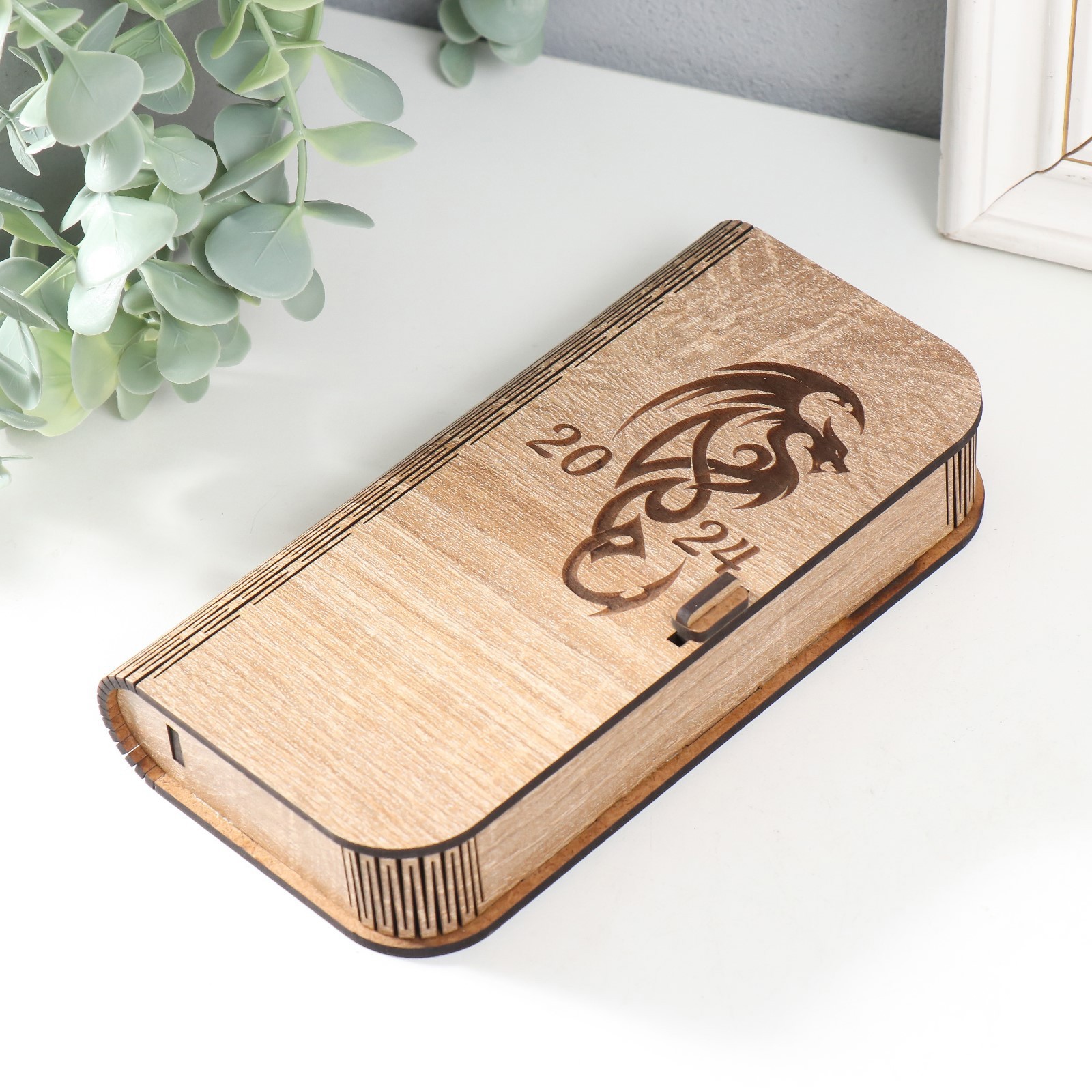 Изображение товара Шкатулка 2024 дракон SIMALAND 17x8,5x3,5 см