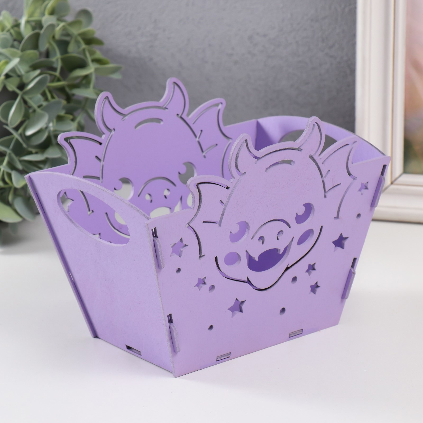Изображение товара Шкатулка для украшений "Мордочка дракона" сиреневый 18x12x14.5 см