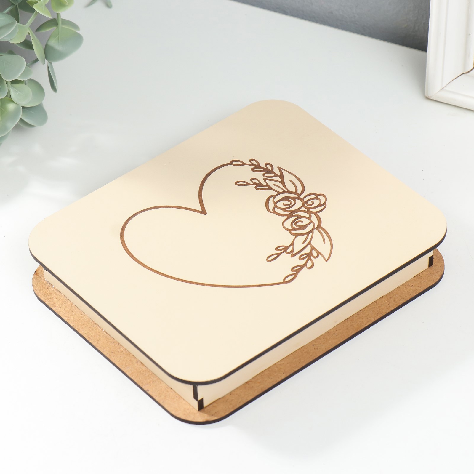 Изображение товара Шкатулка для украшений "Сердце" 17x14x3 см