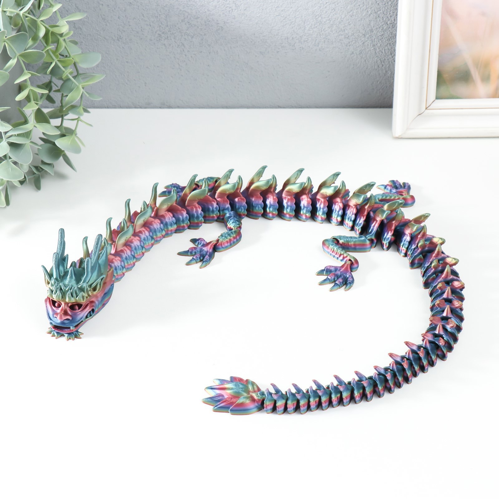 Изображение товара Дракон Король Королей — антистрессовая фигура 68x15x6 см, разноцветная